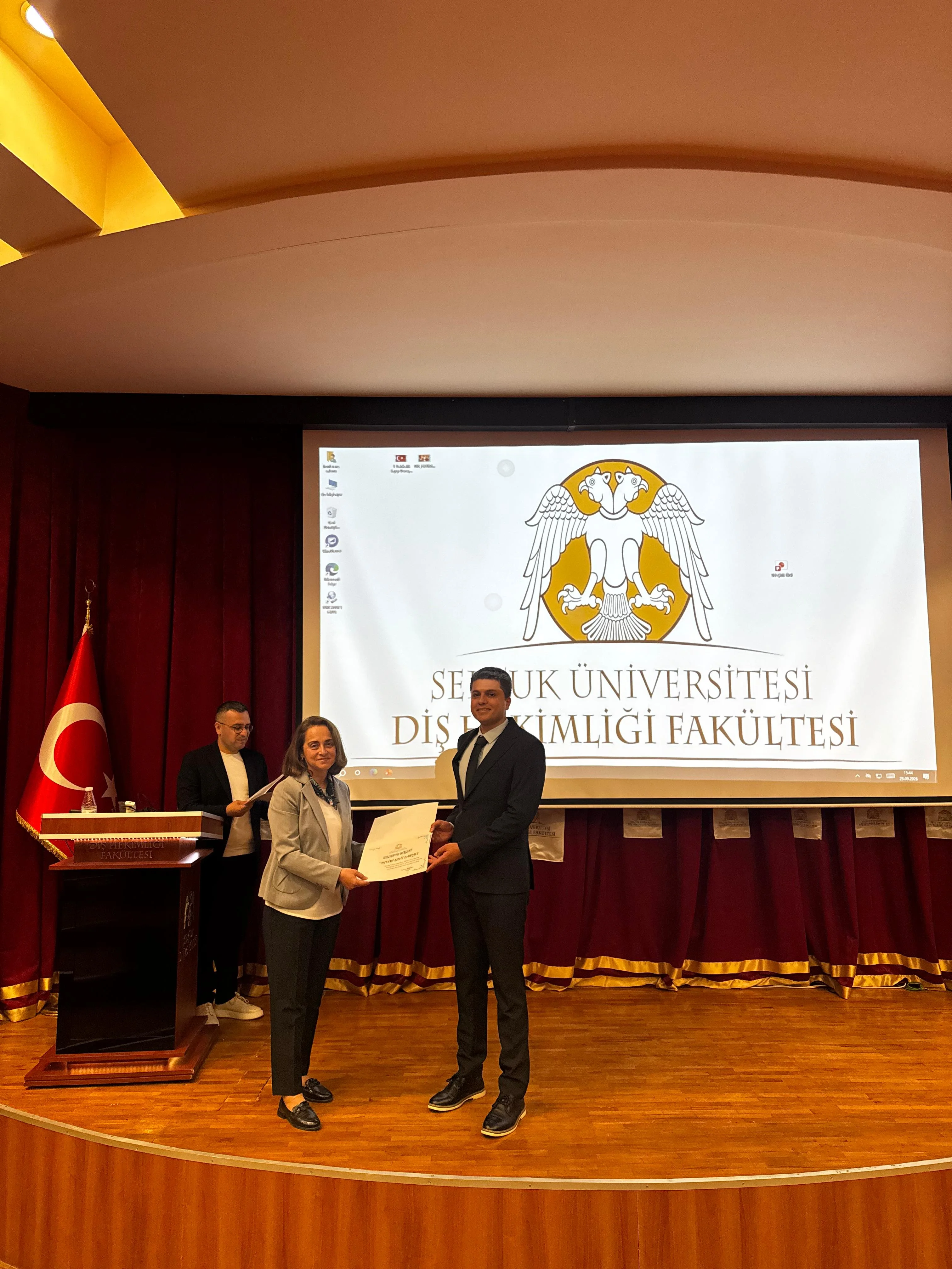 KLİNİK UYGULAMA, EĞİTİM VE ARAŞTIRMA PERSPEKTİFİNDEN DİŞ HEKİMLİĞİNDE YAPAY ZEKA