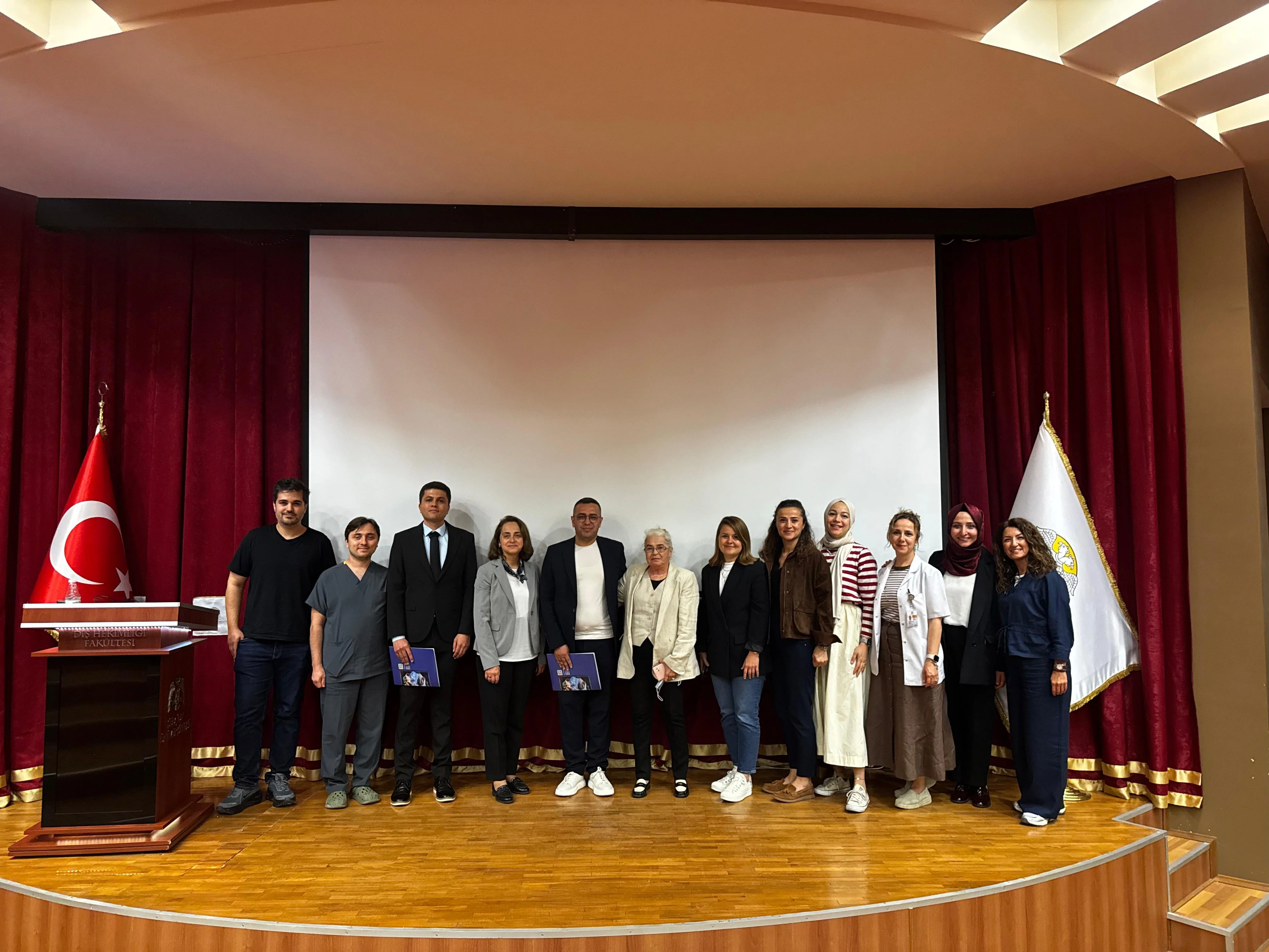 KLİNİK UYGULAMA, EĞİTİM VE ARAŞTIRMA PERSPEKTİFİNDEN DİŞ HEKİMLİĞİNDE YAPAY ZEKA