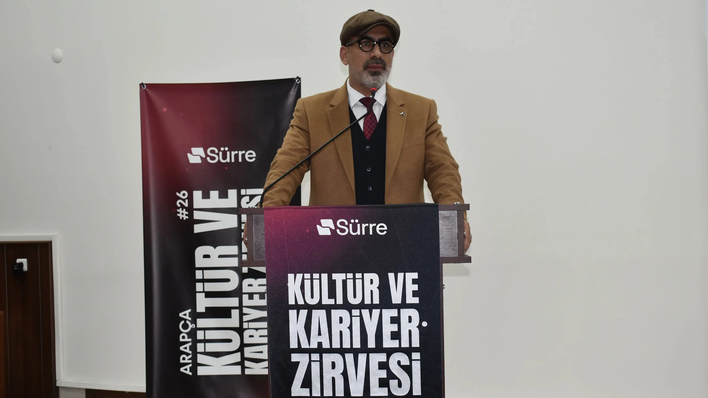Selçuk Üniversitesinde Arapça Kültür ve Kariyer Zirvesi düzenlendi