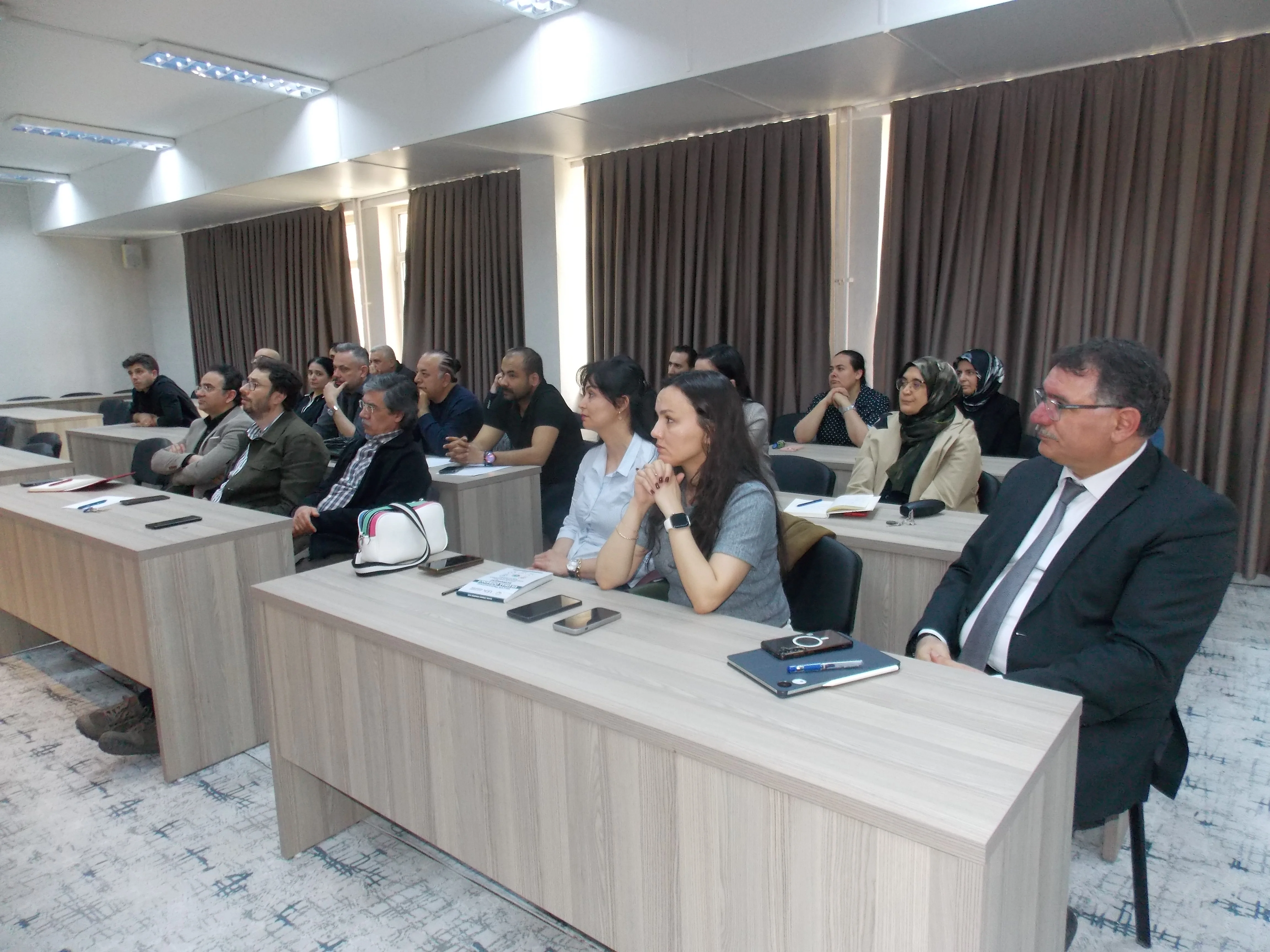 Türk Dili ve Edebiyatı Akademisyenleri ARDEK ile Araştırma Süreçlerini Güçlendiriyor