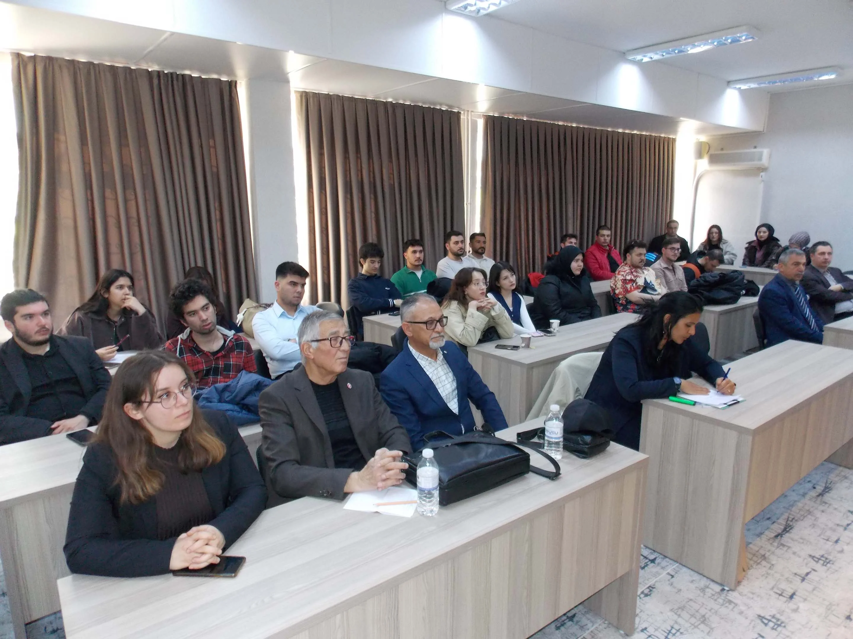 Selçuk Üniversitesi’nde “Bölgesel Gelişmeler ve Türkiye’nin Milli Güvenliği” Konferansı Düzenlendi