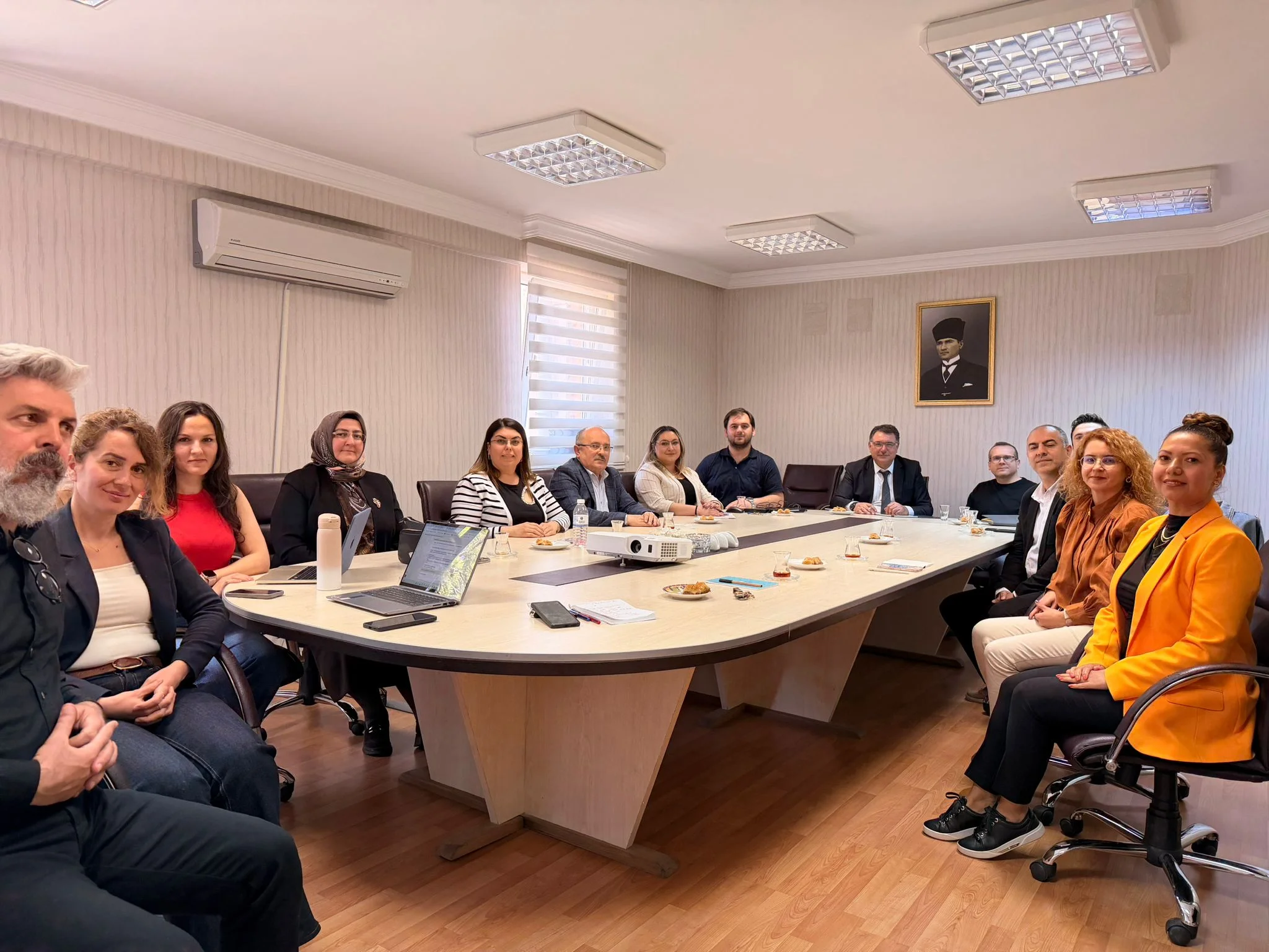 Sanat Tarihi Bölümü Akademisyenleri ARDEK Toplantısında Bir Araya Geldi