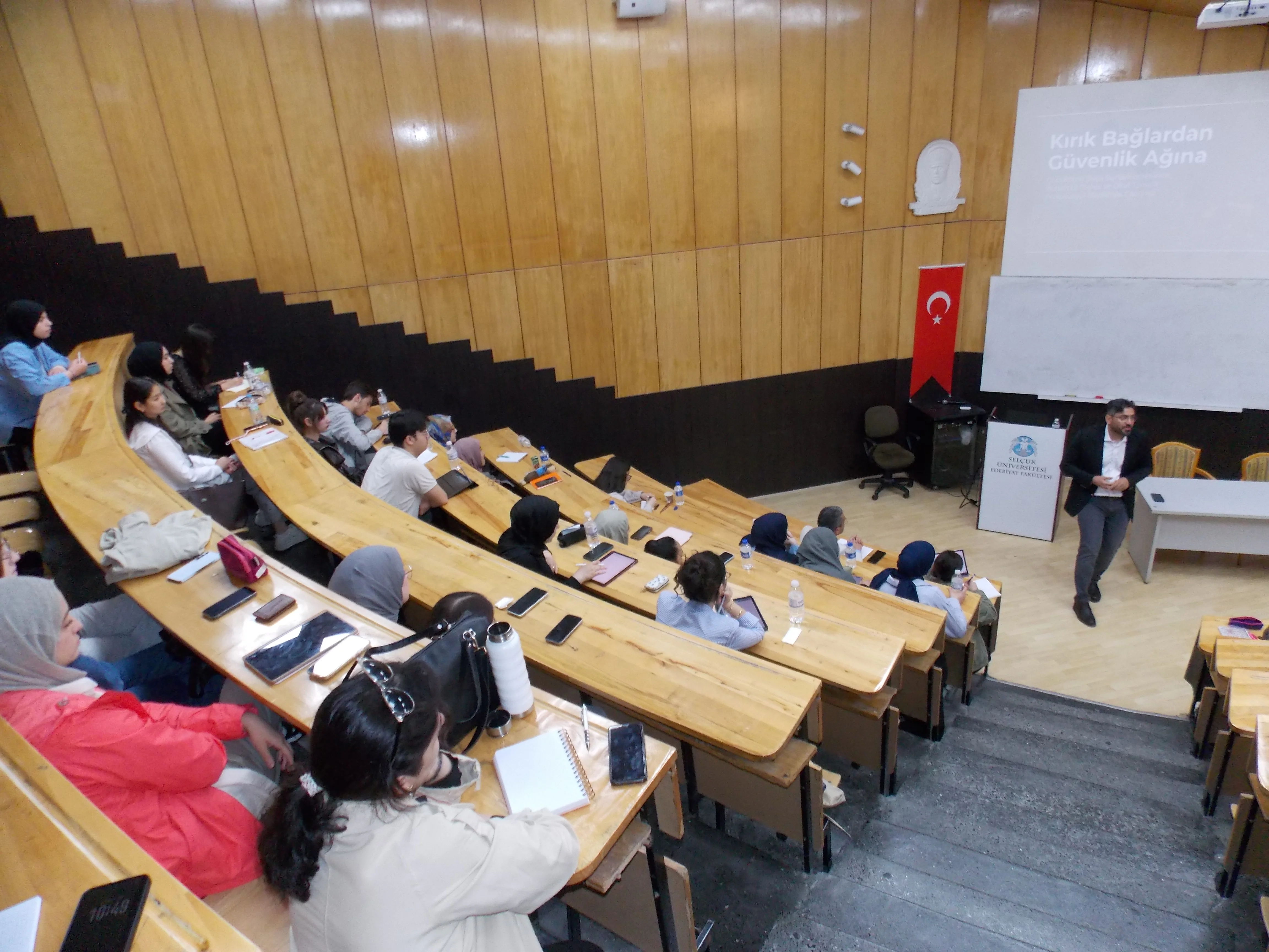 Çocuklarda Suç Riski ve Kanıta Dayalı Müdahale Programı Gerçekleştirildi