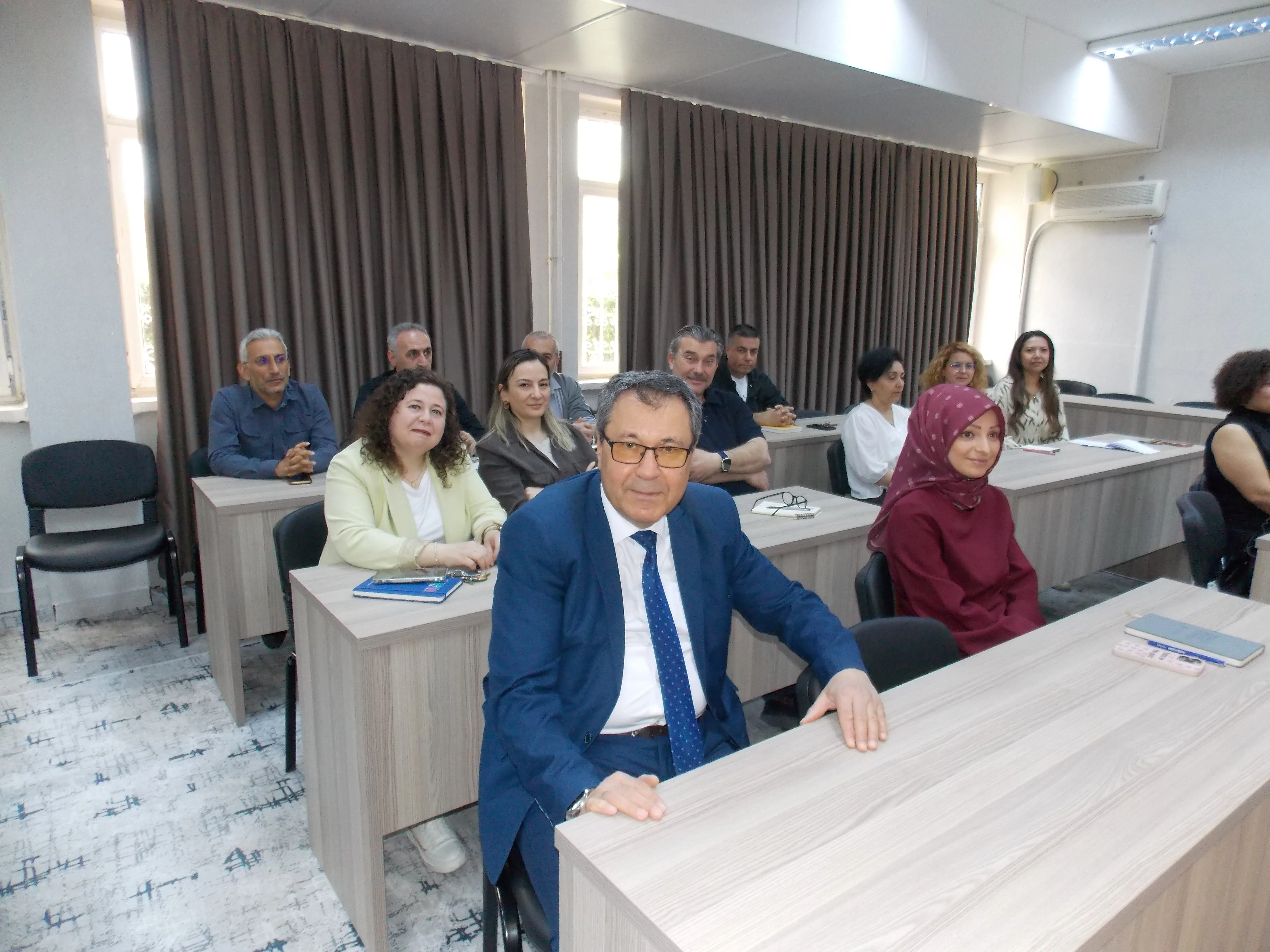 Selçuk Üniversitesi Edebiyat Fakültesi’nde TÜSEB Projeleri Bilgilendirme Toplantısı Düzenlendi