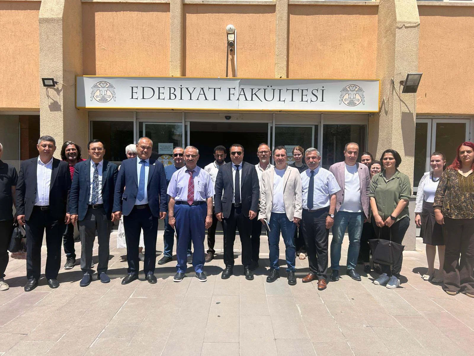 Özbekistan Cihan Dilleri Üniversitesi Heyetinden Fakültemize Ziyaret