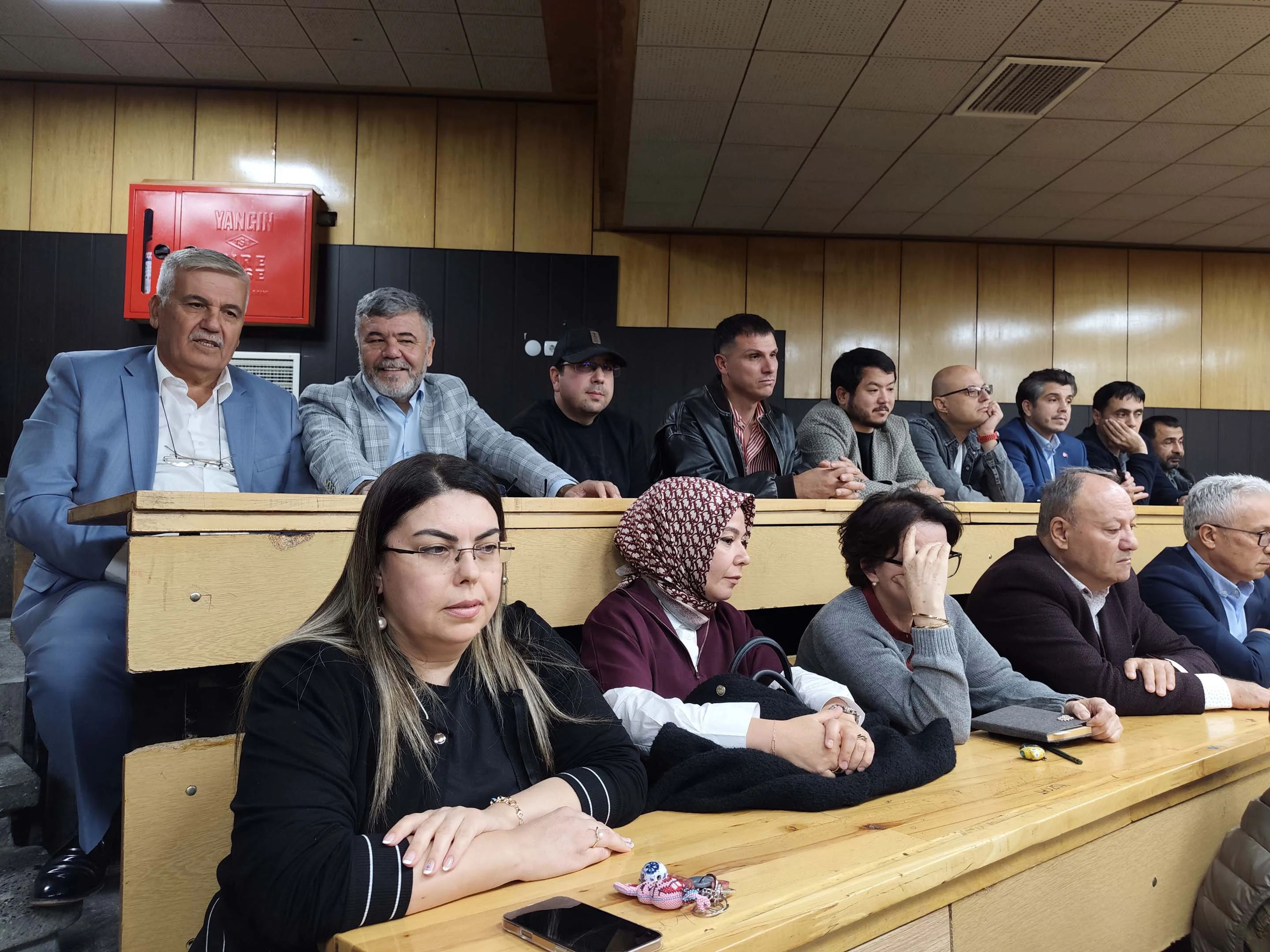 Selçuk Üniversitesi Edebiyat Fakültesinde 2026-2027 Eğitim-Öğretim Yılı Akademik Kurul Toplantısı Gerçekleştirildi