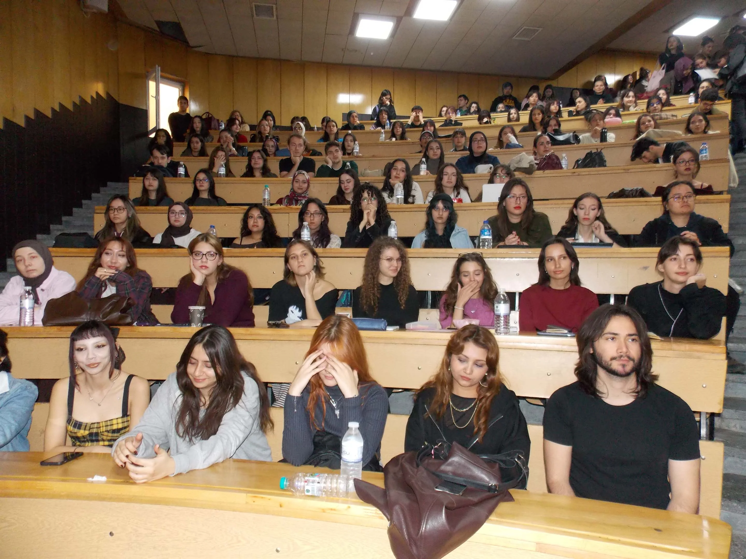 14. ELL Etkinlikleri Kapsamında Edebiyat Konferansı Gerçekleştirildi