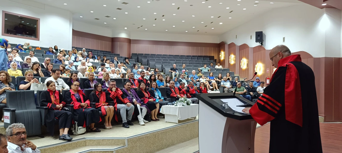 Lisansüstü Mezuniyet ve Ödül Töreni Yapılmıştır
