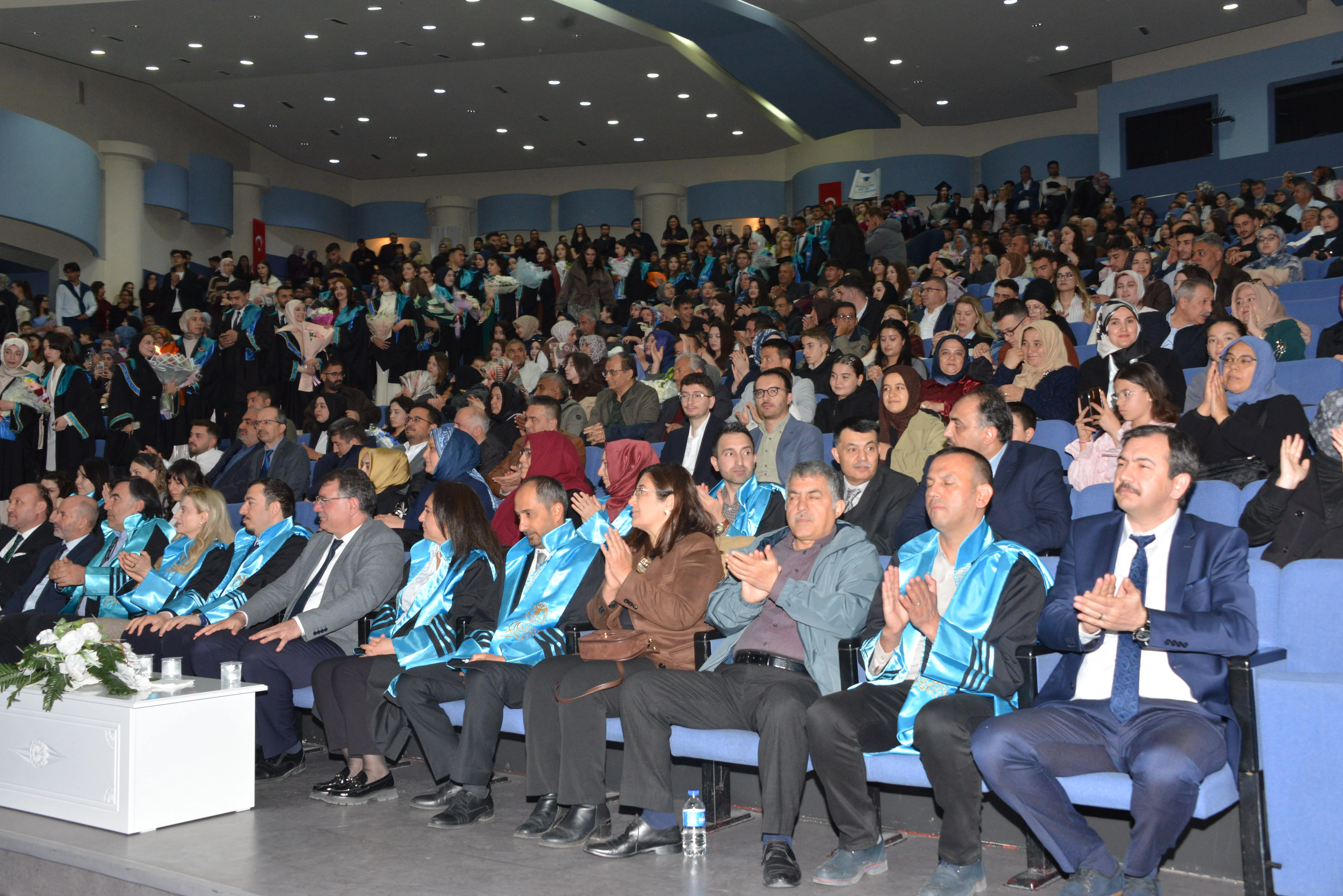Fakültemiz 2025-2026 Eğitim Öğretim Yılı Mezuniyet Töreni Gerçekleştirildi