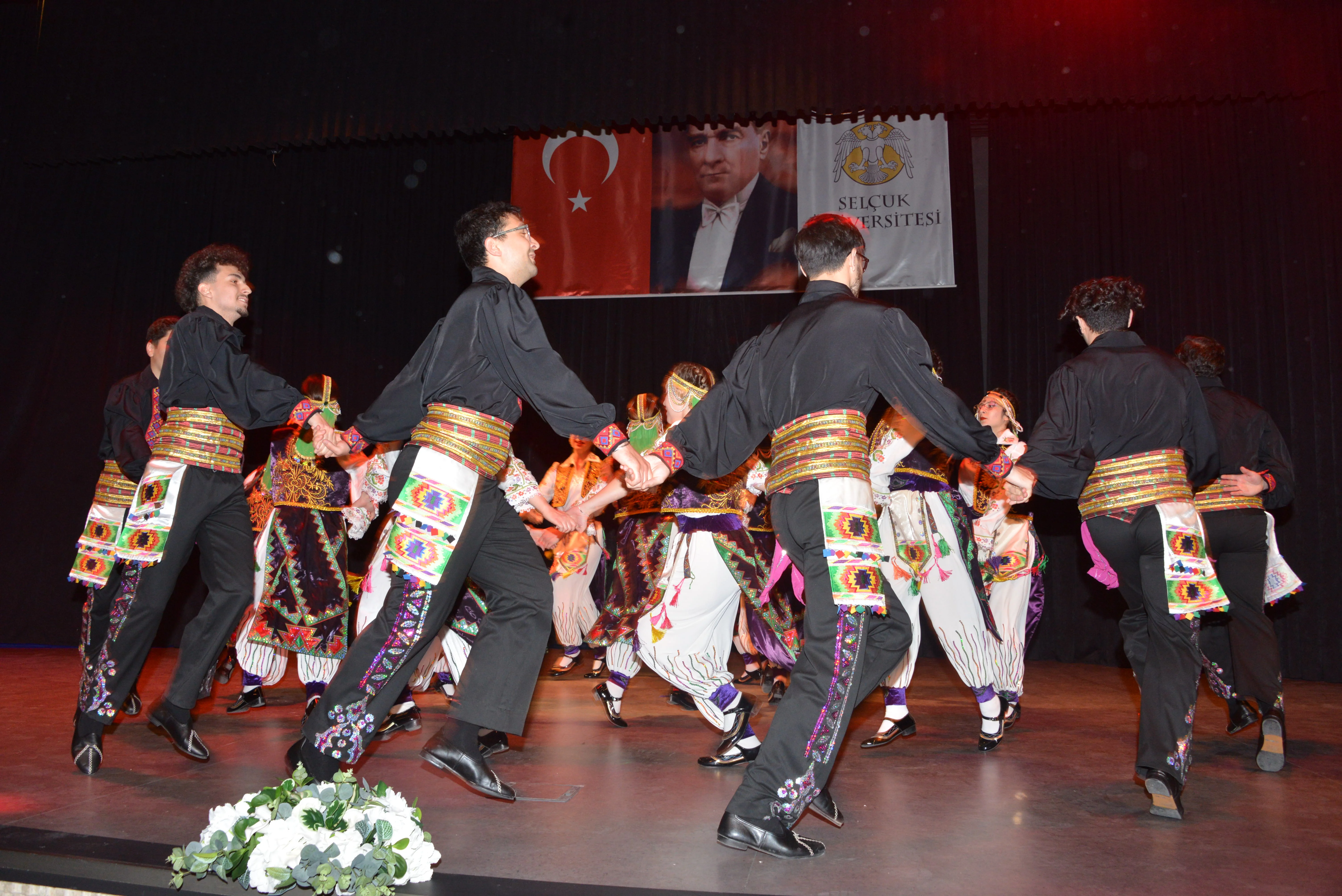 Fakültemiz 2025-2026 Eğitim Öğretim Yılı Mezuniyet Töreni Gerçekleştirildi