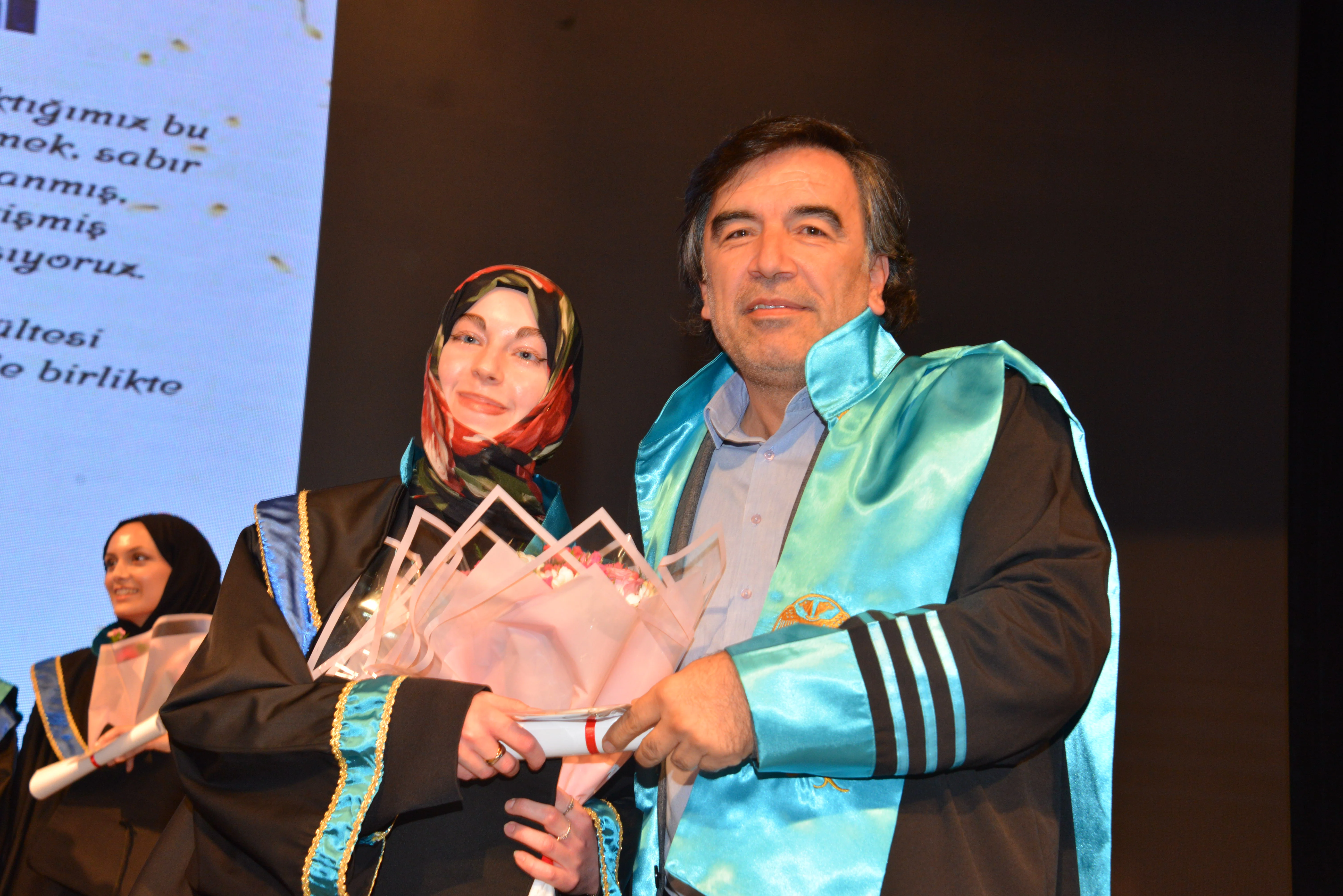 Fakültemiz 2025-2026 Eğitim Öğretim Yılı Mezuniyet Töreni Gerçekleştirildi