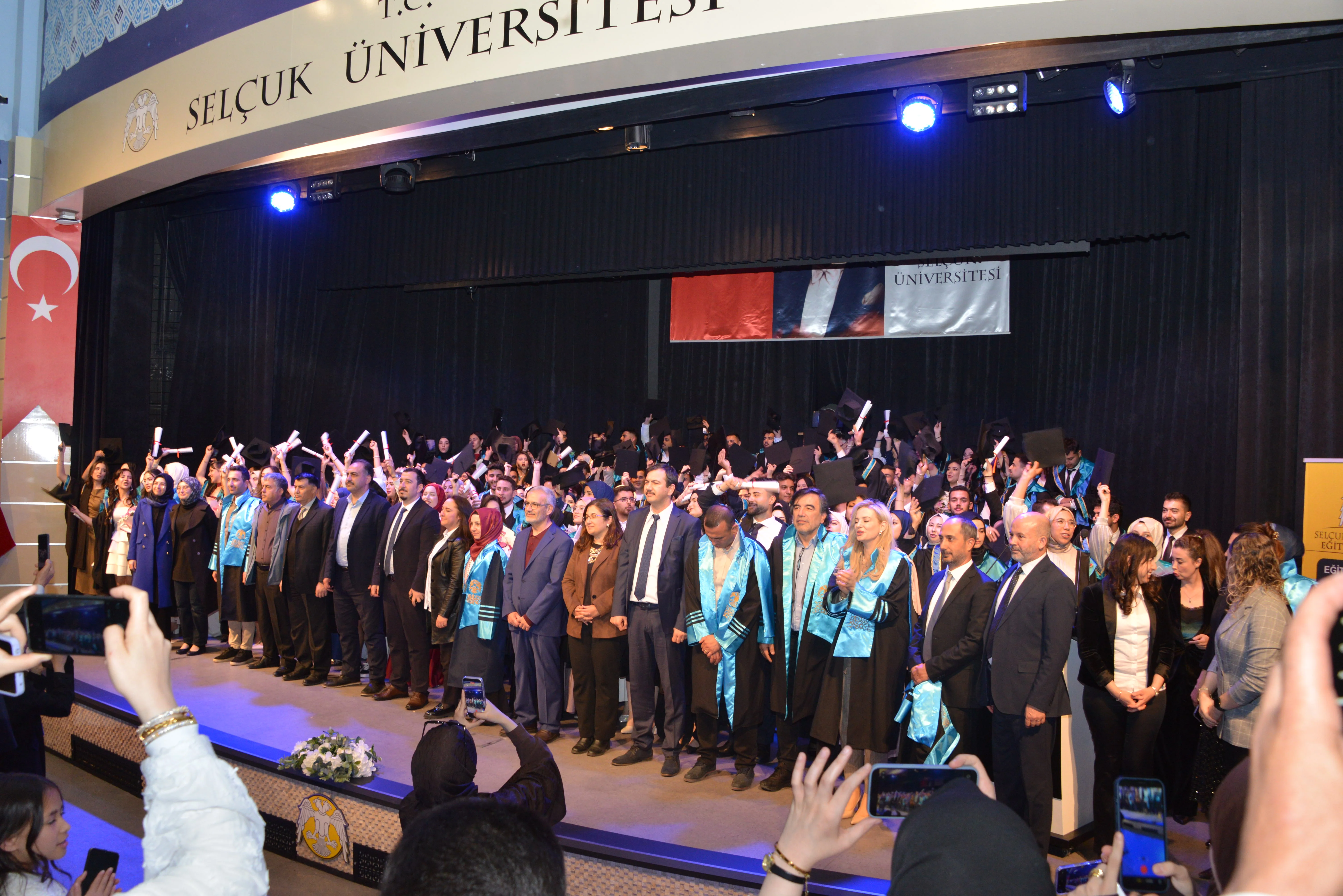 Fakültemiz 2025-2026 Eğitim Öğretim Yılı Mezuniyet Töreni Gerçekleştirildi