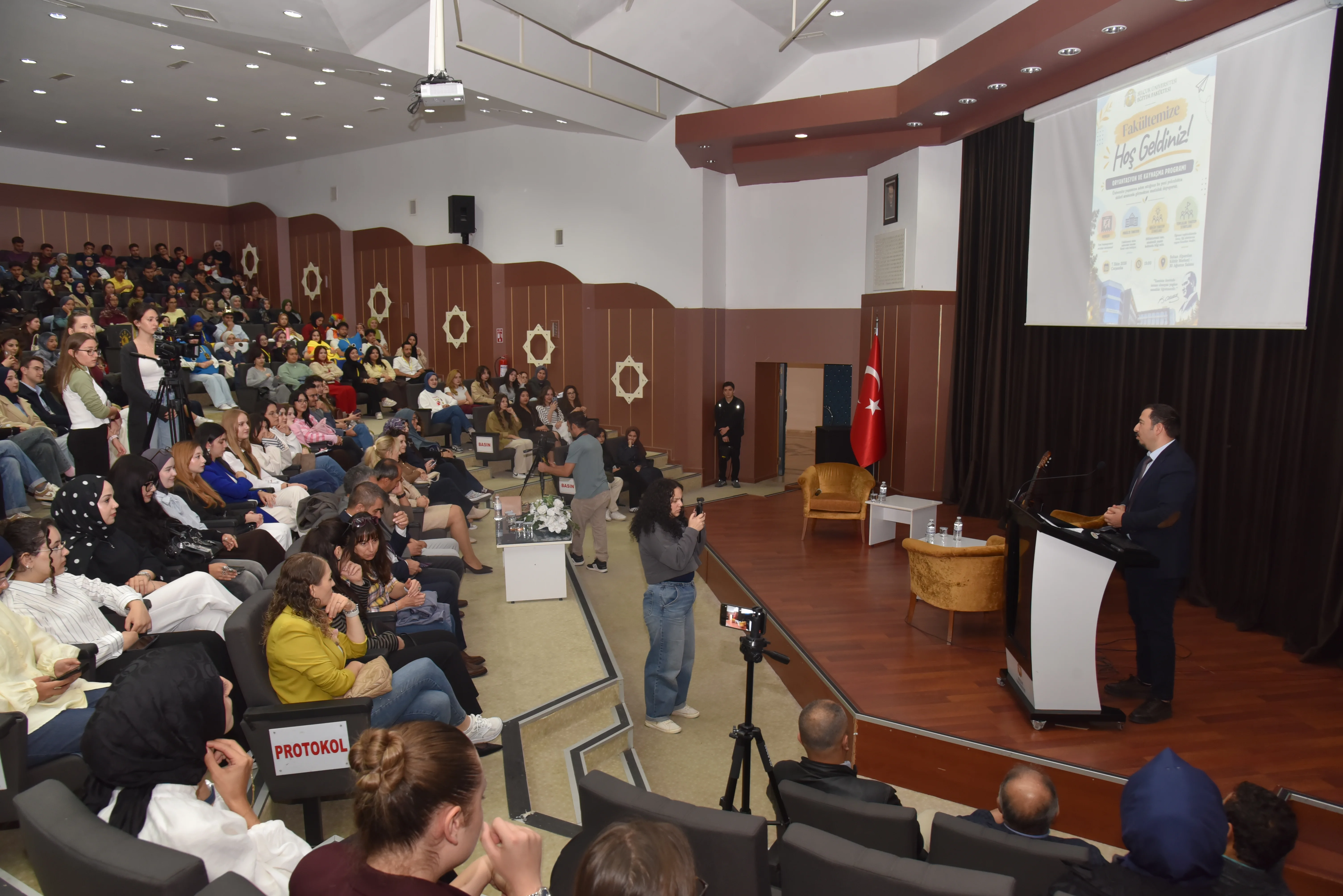 Fakültemizde Geleneksel Oryantasyon Programı Coşkuyla Gerçekleştirildi