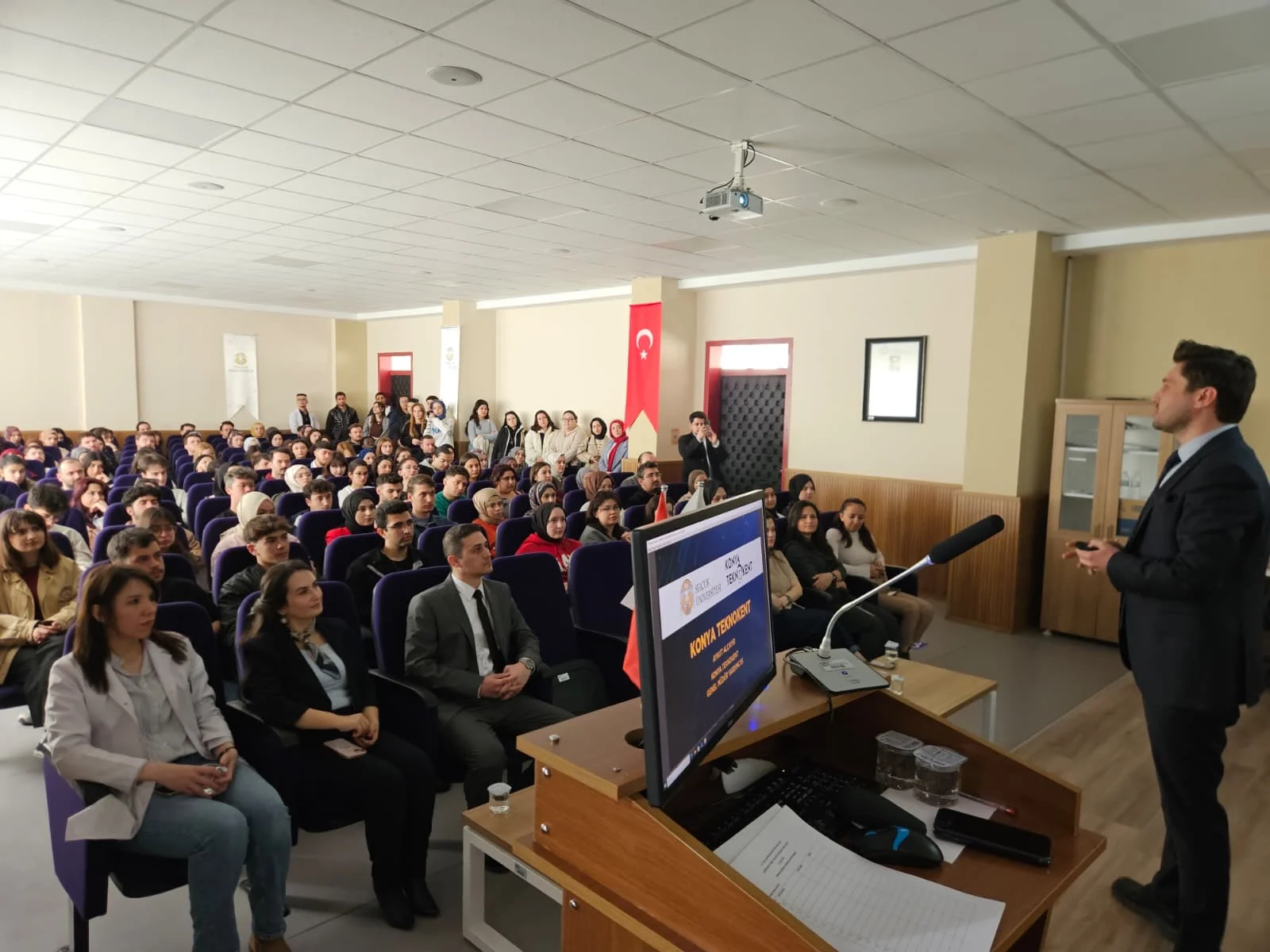Fikirden Şirkete Girişimcilik Semineri