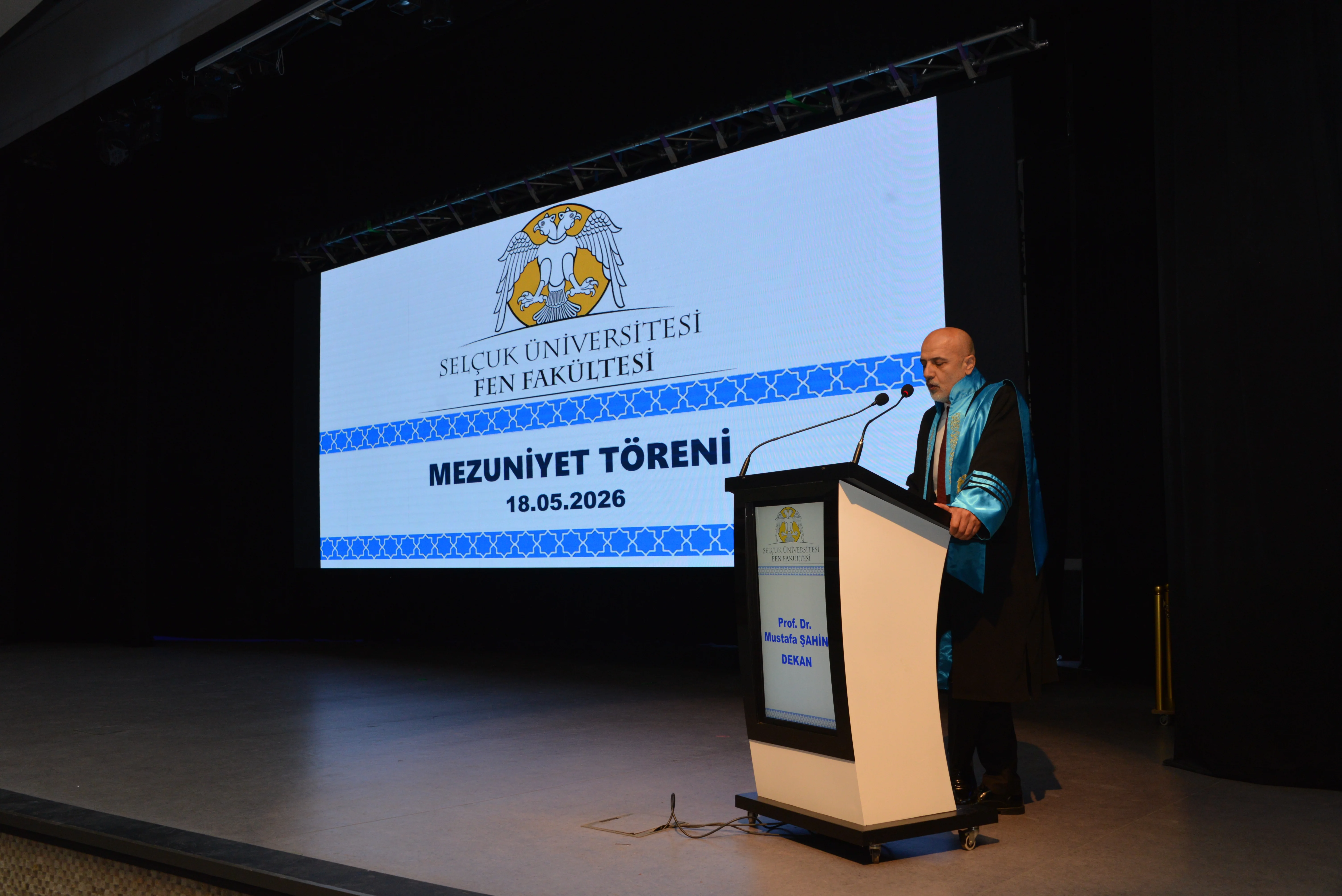 Fakültemiz 2025-2026 Mezuniyet Töreni Coşkuyla Gerçekleştirildi