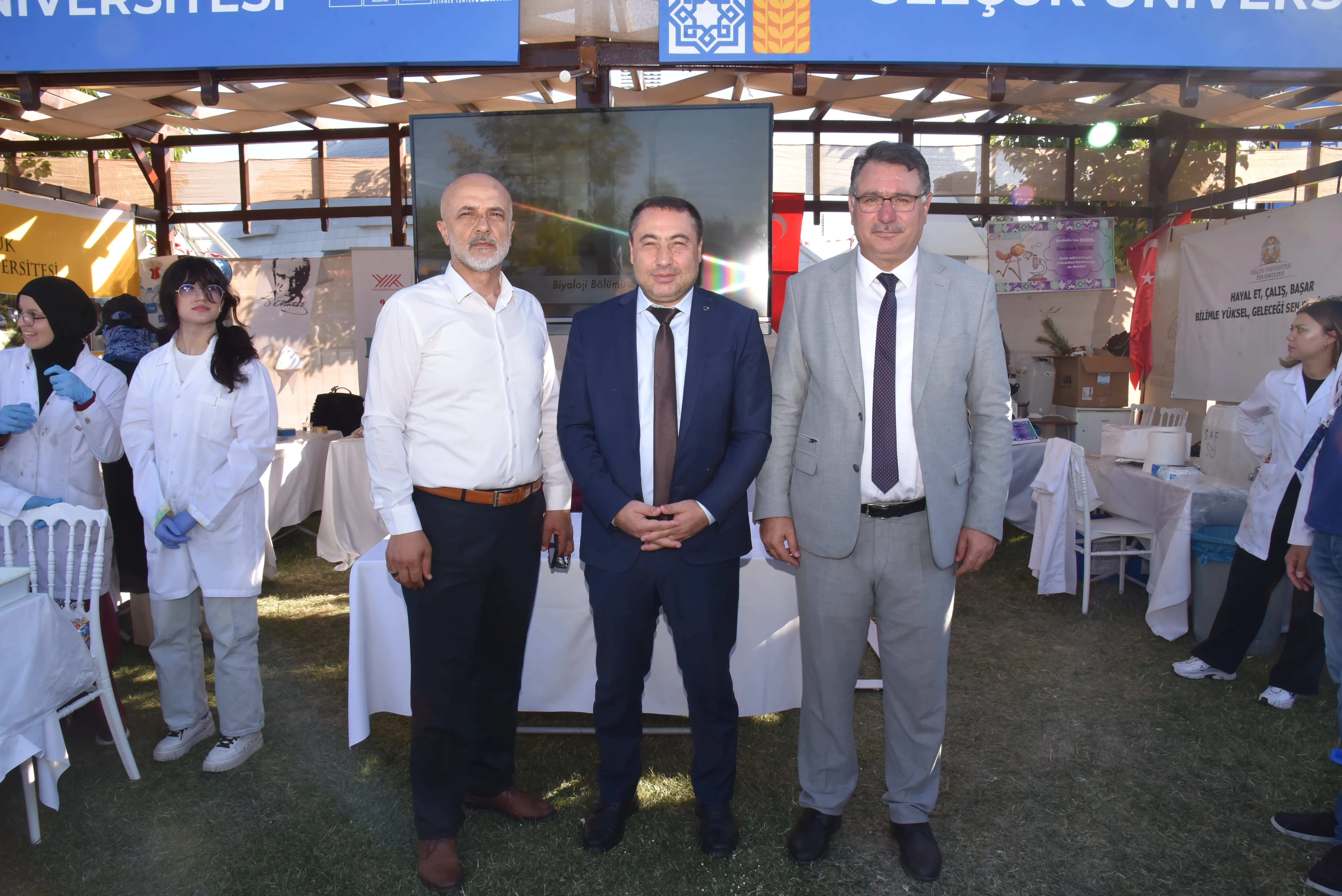 Fen Fakültemiz Konya 11. Bilim Festivali’nde Bilimseverlerle Buluştu