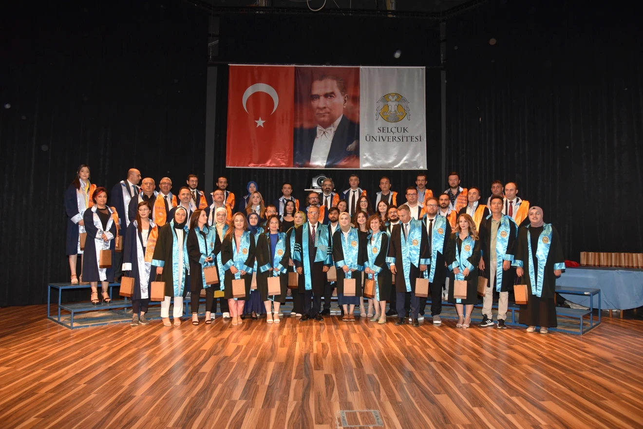 LİSANSÜSTÜ EĞİTİM ENSTİTÜ ÖDÜLLERİ SAHİPLERİNİ BULDU