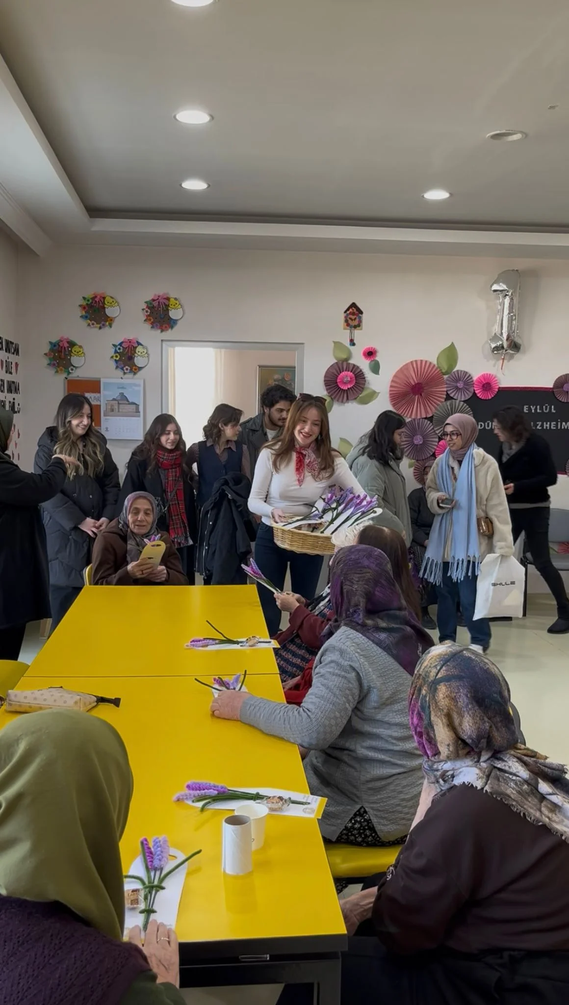 Endüstriyel Tasarım Öğrencilerinden Alzheimer Gündüz Yaşam Merkezi’ne Ziyaret