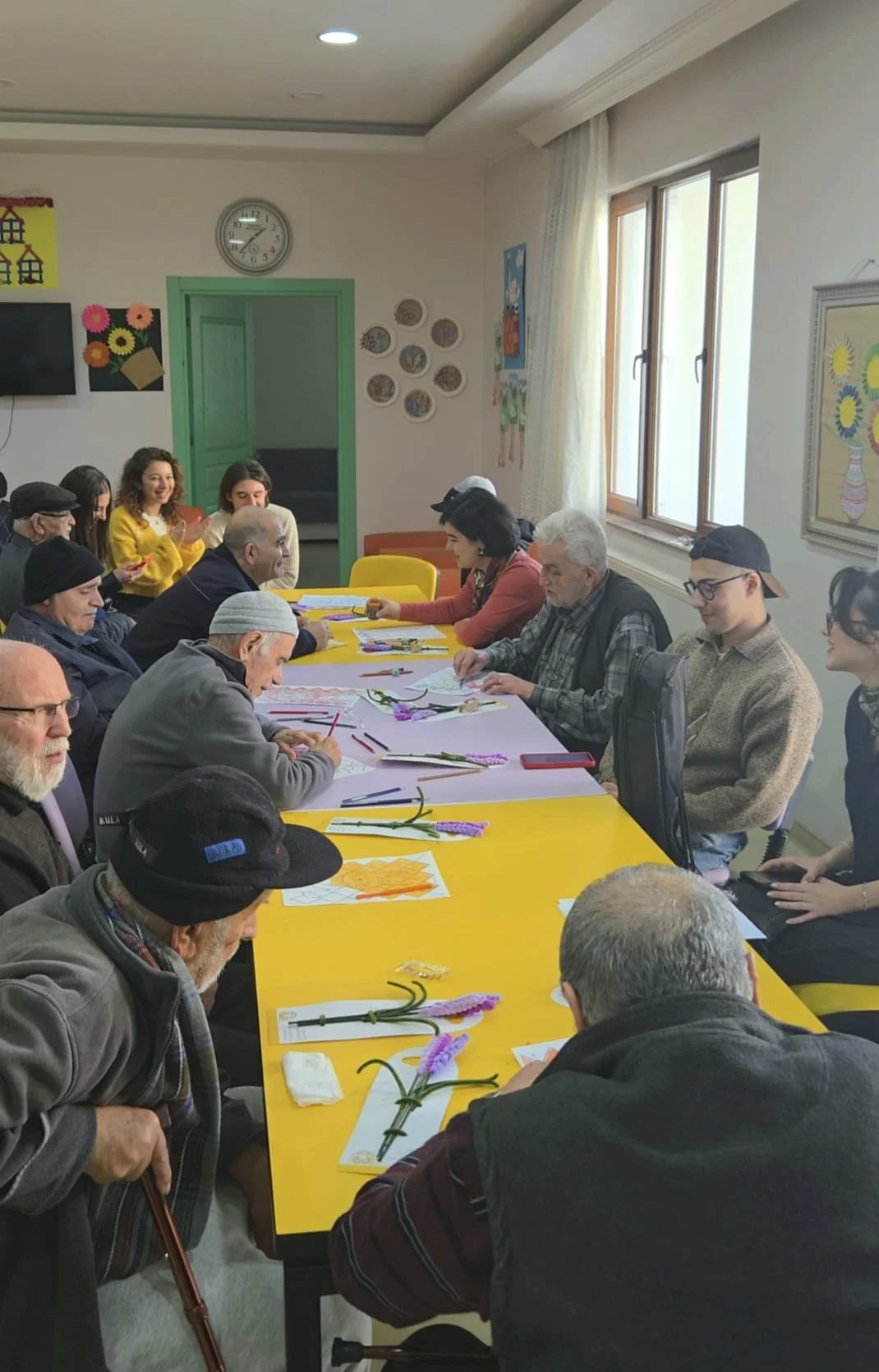 Endüstriyel Tasarım Öğrencilerinden Alzheimer Gündüz Yaşam Merkezi’ne Ziyaret