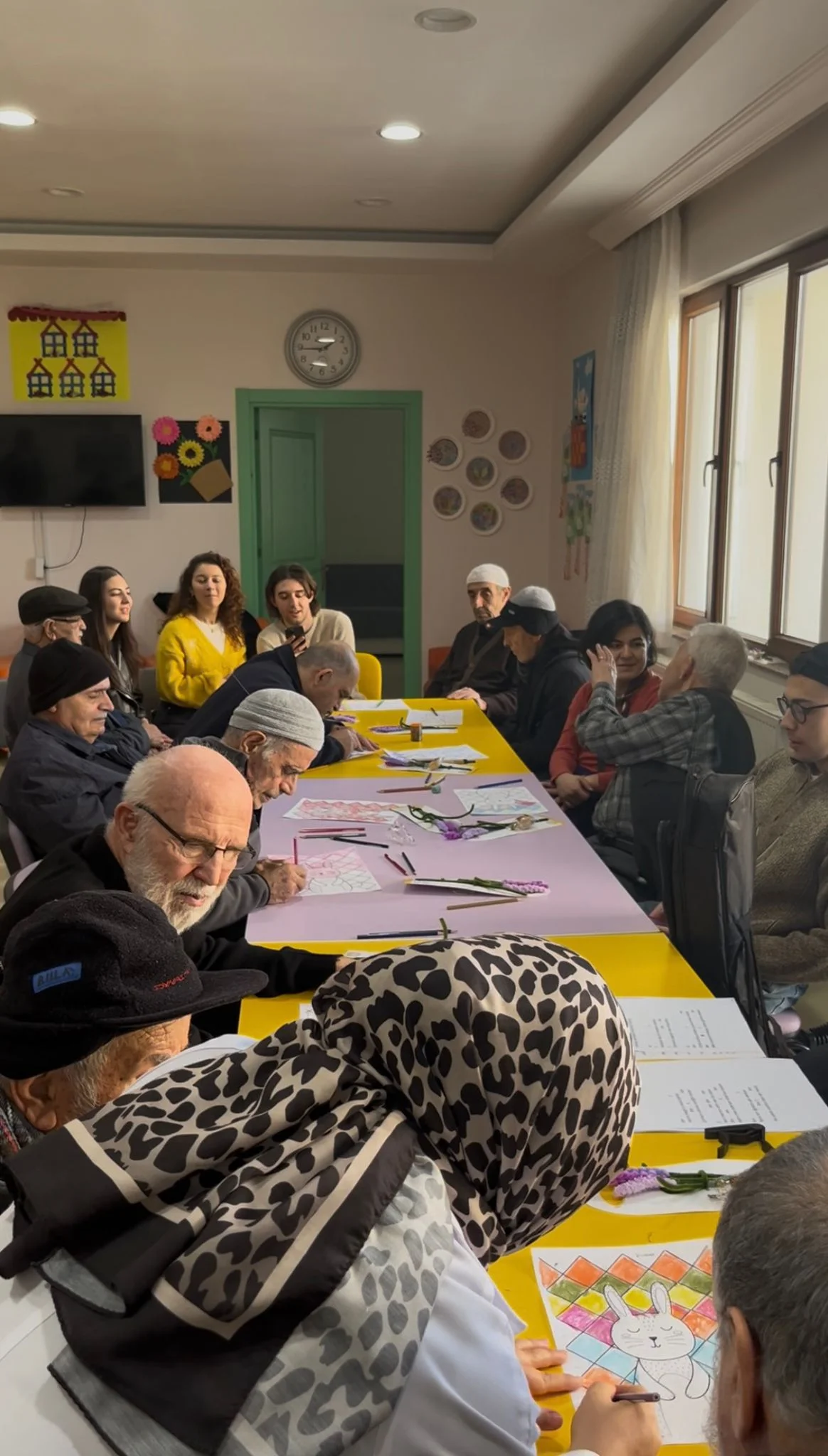 Endüstriyel Tasarım Öğrencilerinden Alzheimer Gündüz Yaşam Merkezi’ne Ziyaret