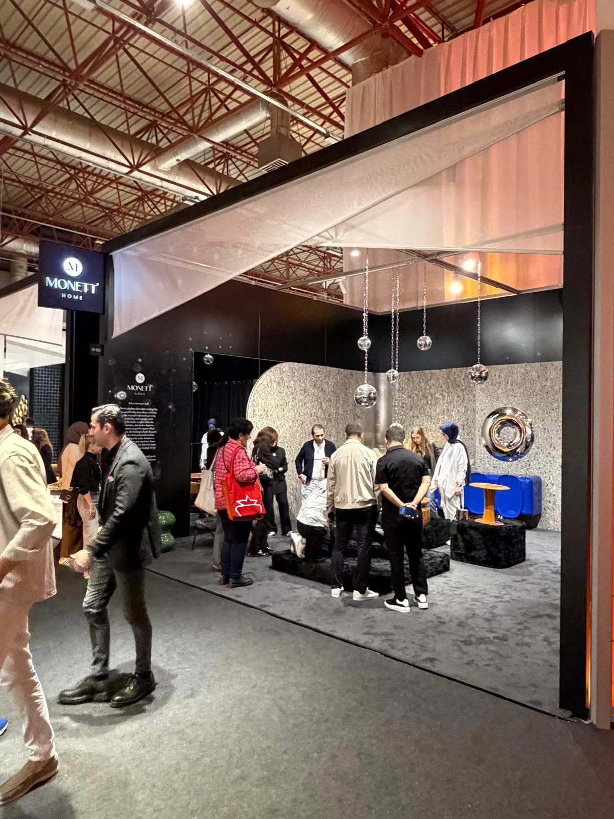 Selçuk Endüstriyel Tasarım Yine Furnishings & Design' da