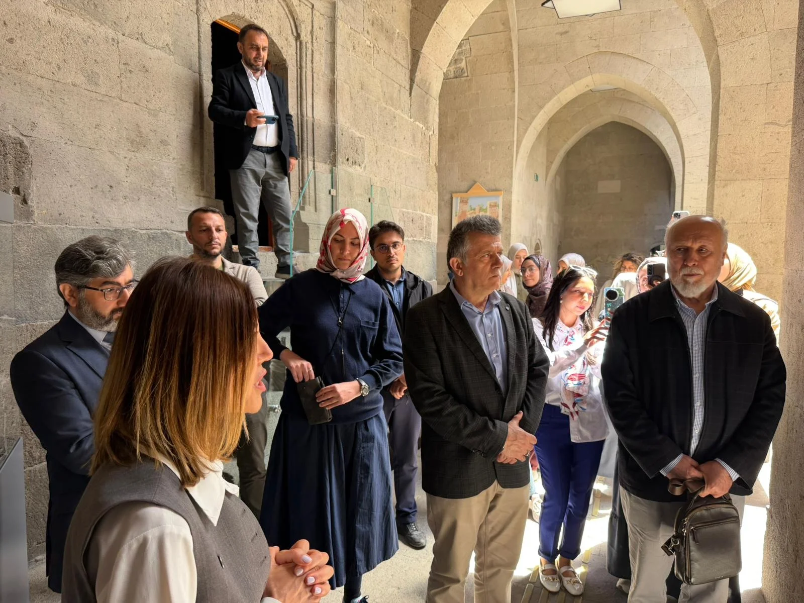 KAYSERİ'DE GELENEKSEL TÜRK SANATLARI SERGİSİ AÇILDI