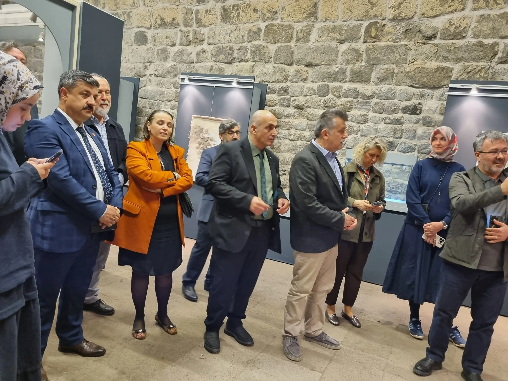 KAYSERİ'DE GELENEKSEL TÜRK SANATLARI SERGİSİ AÇILDI