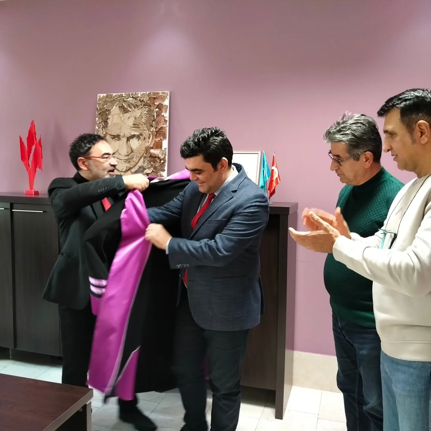 Bölüm Öğretim Elemanlarımızdan Sayın Mustafa Öztürk, Yükseköğretim Kurulu Başkanlığı tarafından verilen Doçentlik unvanını almıştır.