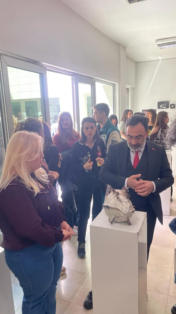 MIXED Sanatsal ve Endüstriyel Seramik Karma Öğrenci Sergisi