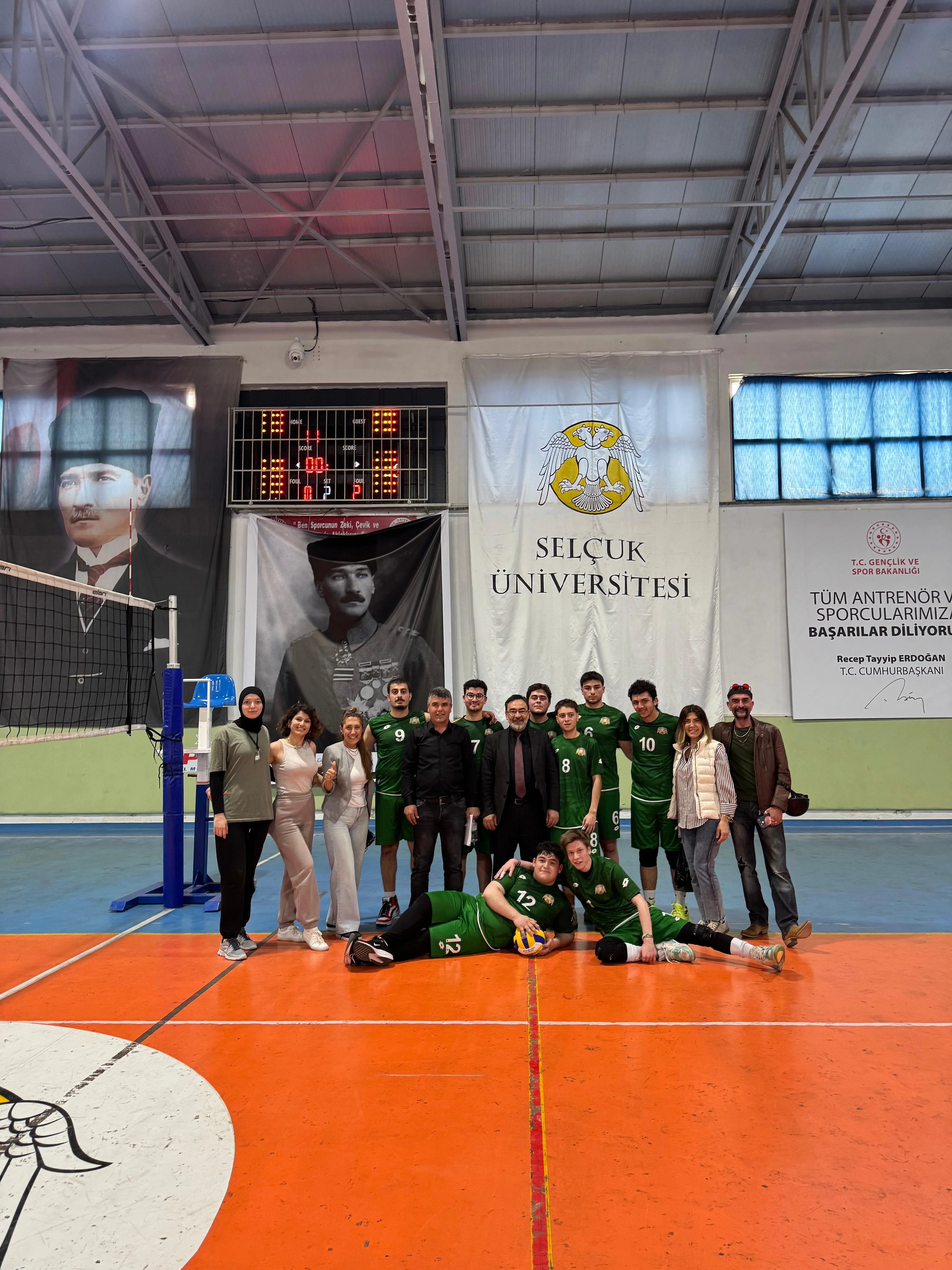 Öğrenci Voleybol Takımımızdan Başarı