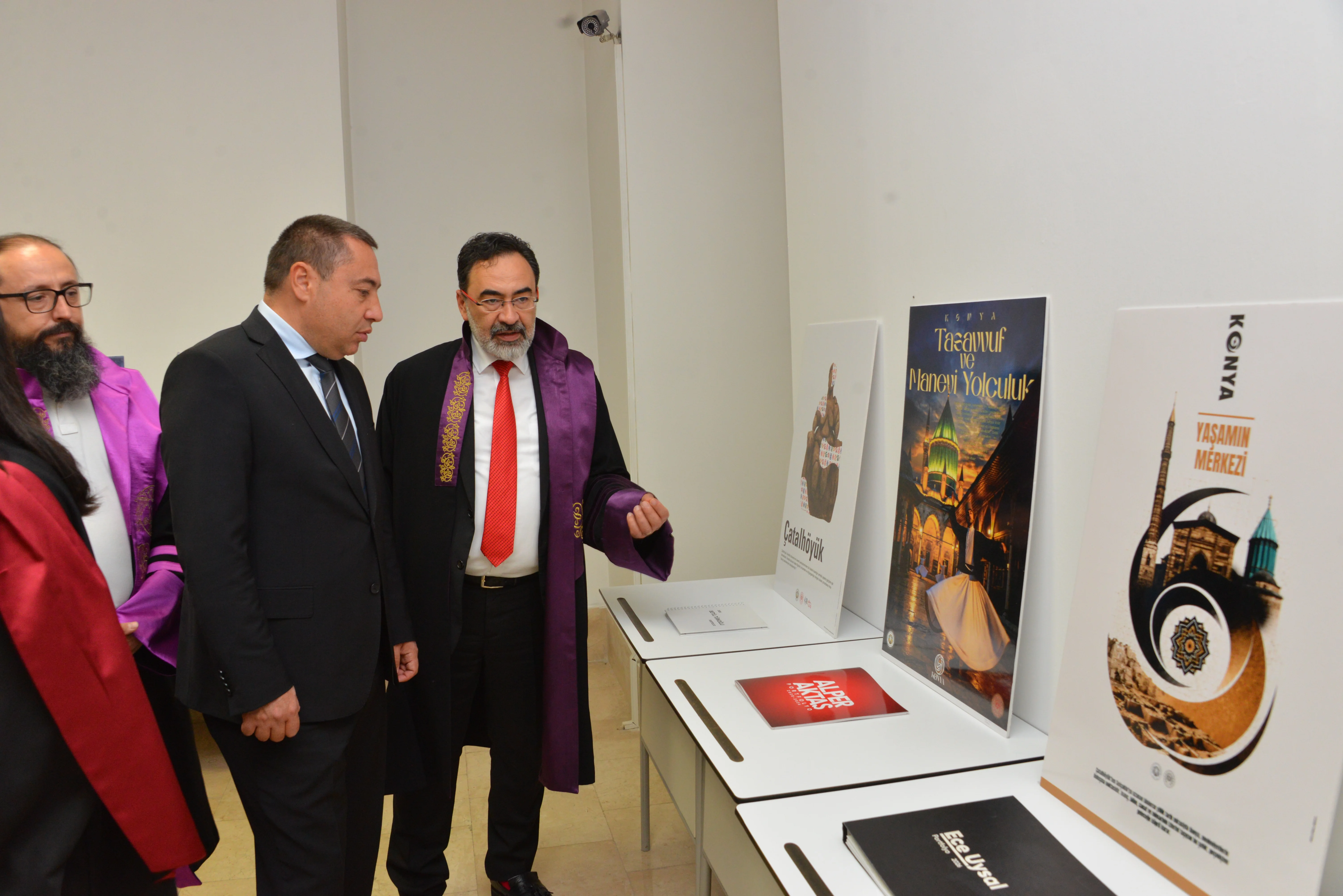 Fakültemizde Mezuniyet Coşkusu ve Yıl Sonu Sergisi Heyecanı