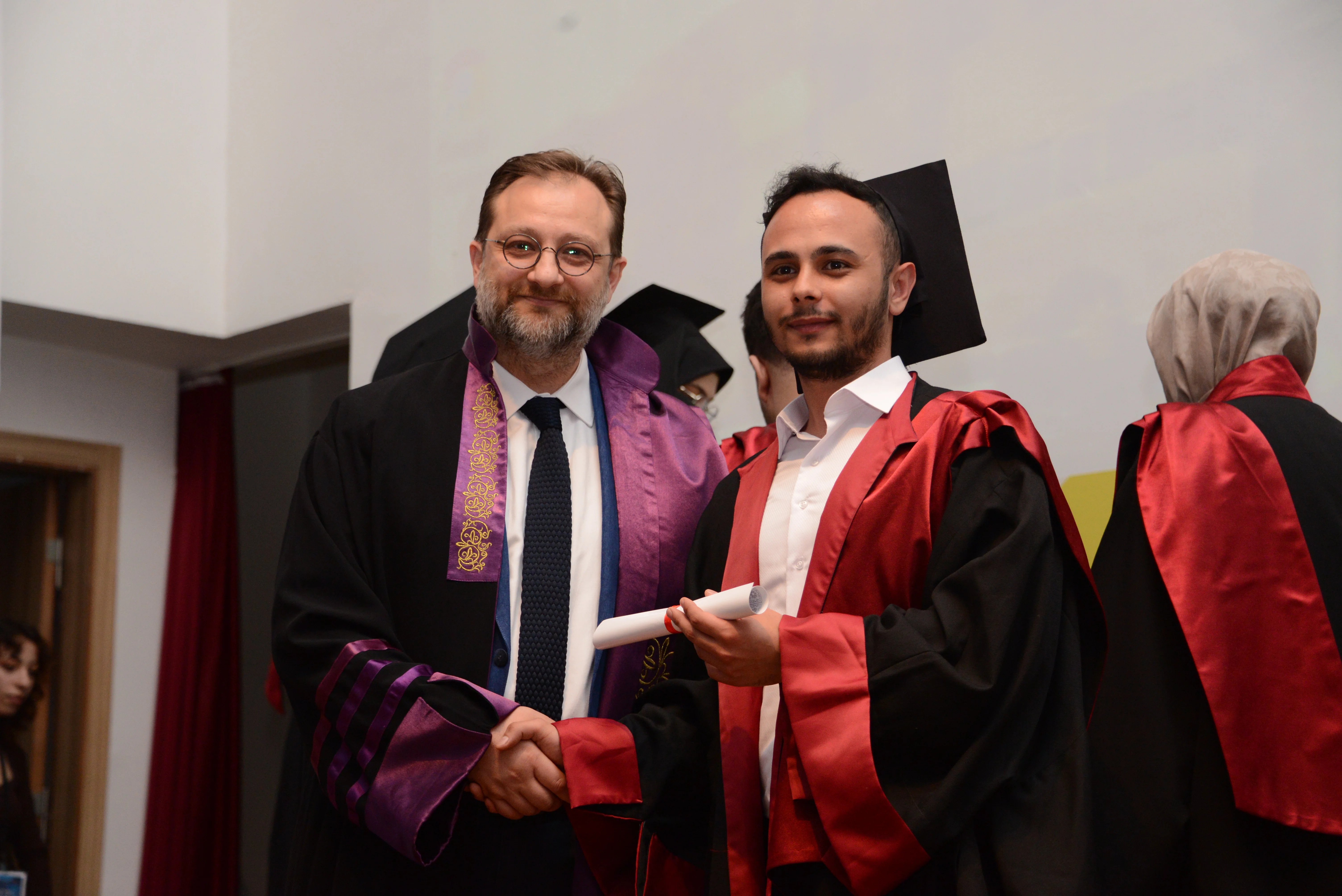 Fakültemizde Mezuniyet Coşkusu ve Yıl Sonu Sergisi Heyecanı