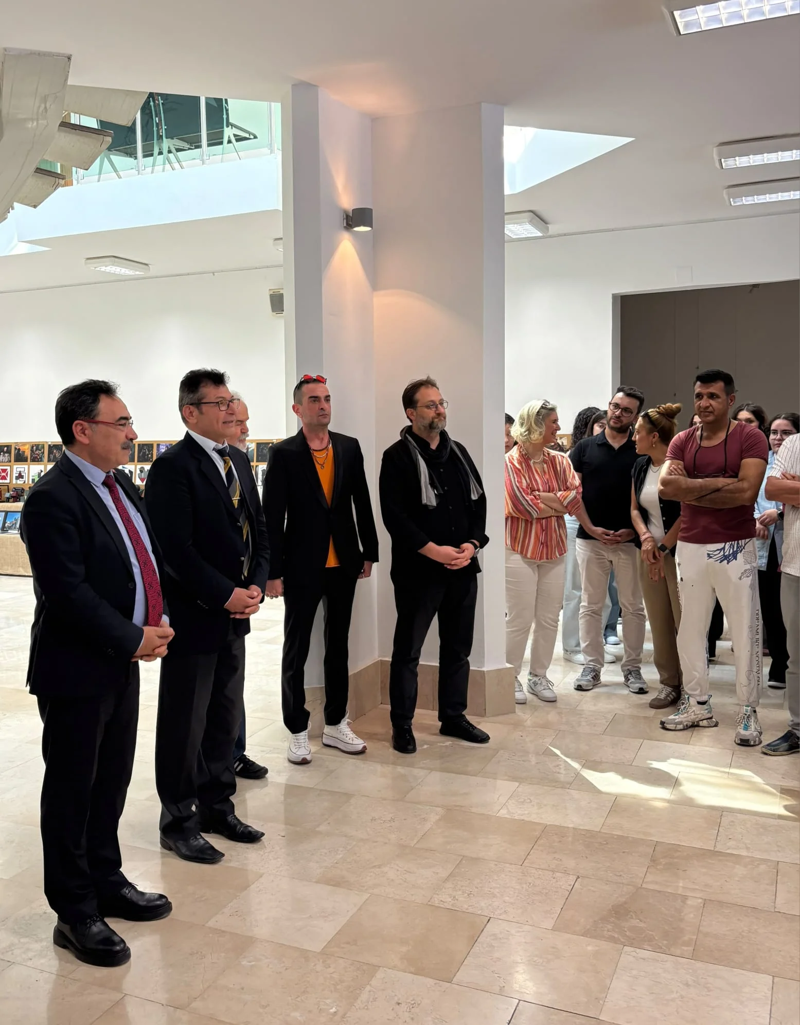 Fakültemiz 2026-2027 Eğitim ve Öğretim yılını "Gözümden"  sergisiyle açtı