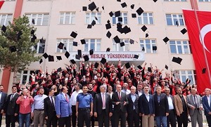 Meslek Yüksekokulumuzda 29. Dönem Mezuniyet Heyecanı.