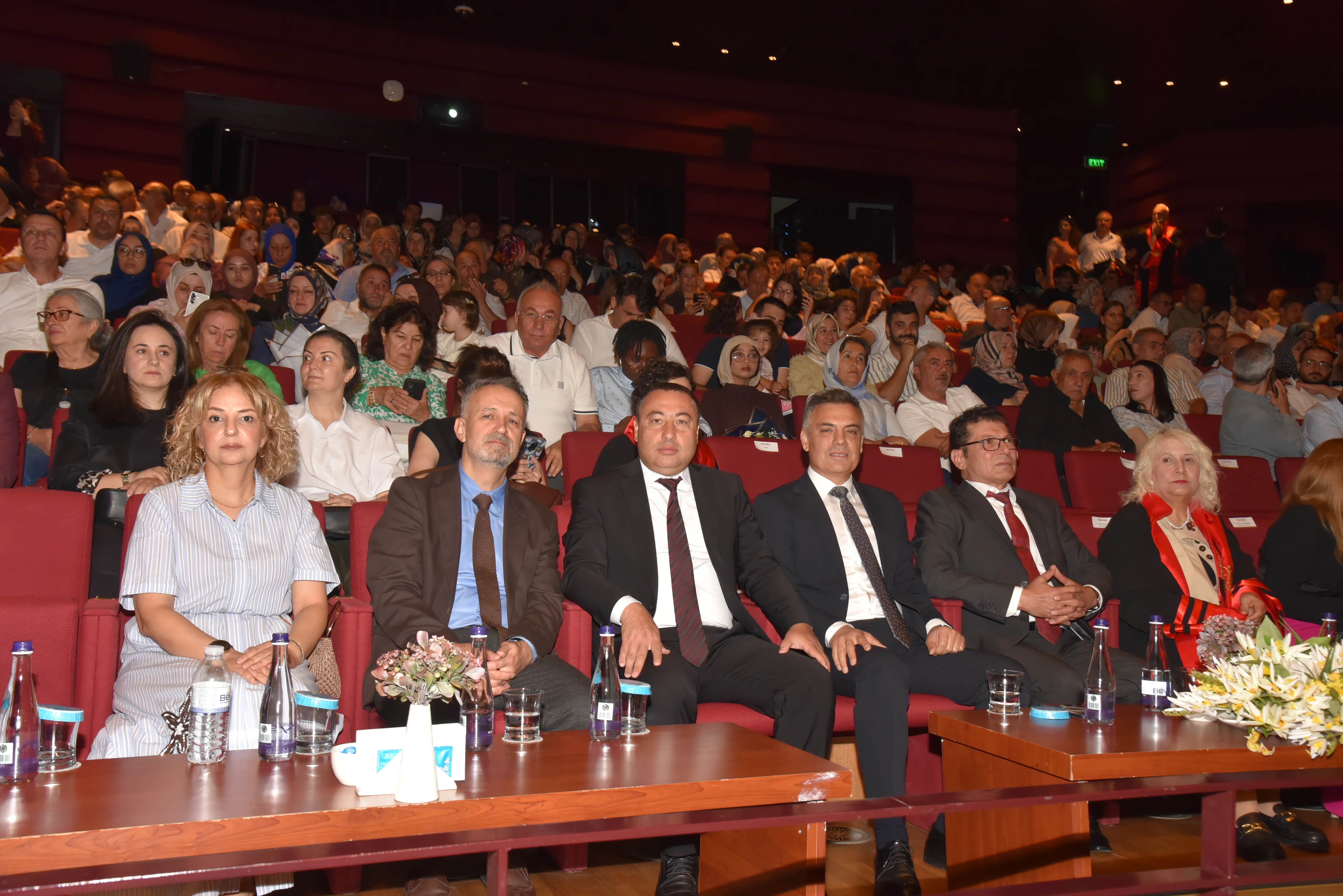 Fakültemiz 2025-2026 Eğitim-Öğretim Yılı Mezuniyet Töreni Yapıldı.