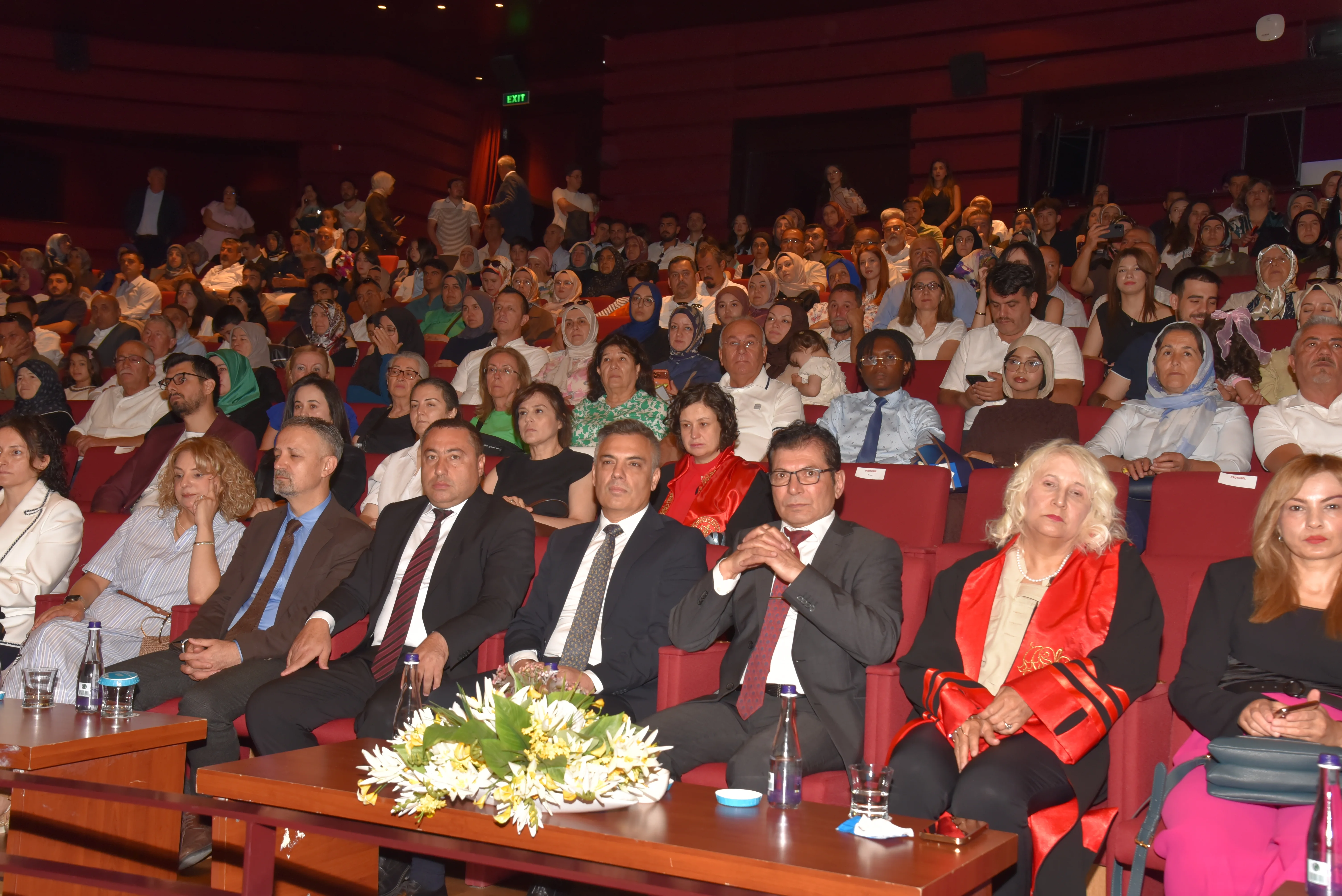 Fakültemiz 2025-2026 Eğitim-Öğretim Yılı Mezuniyet Töreni Yapıldı.