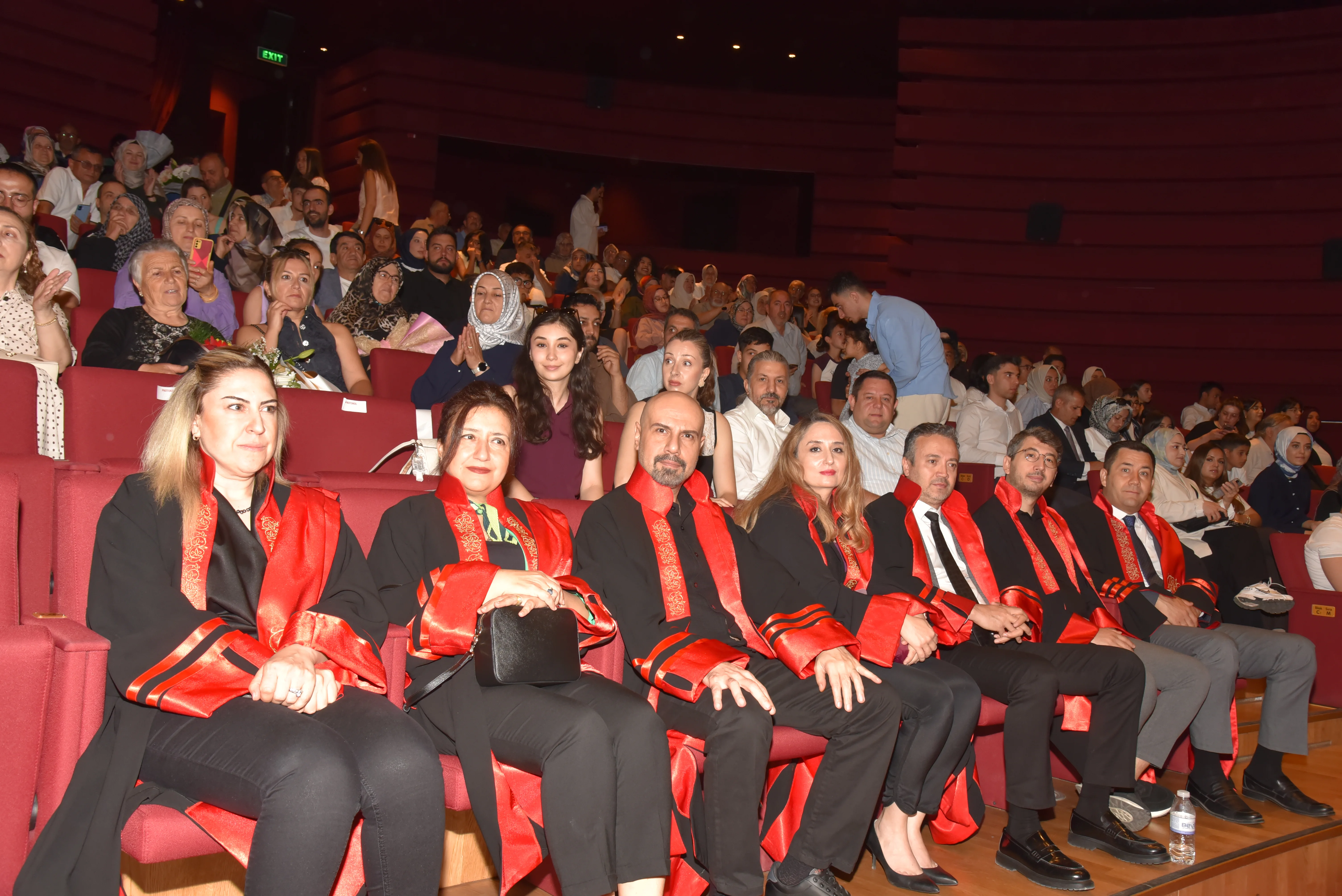 Fakültemiz 2025-2026 Eğitim-Öğretim Yılı Mezuniyet Töreni Yapıldı.