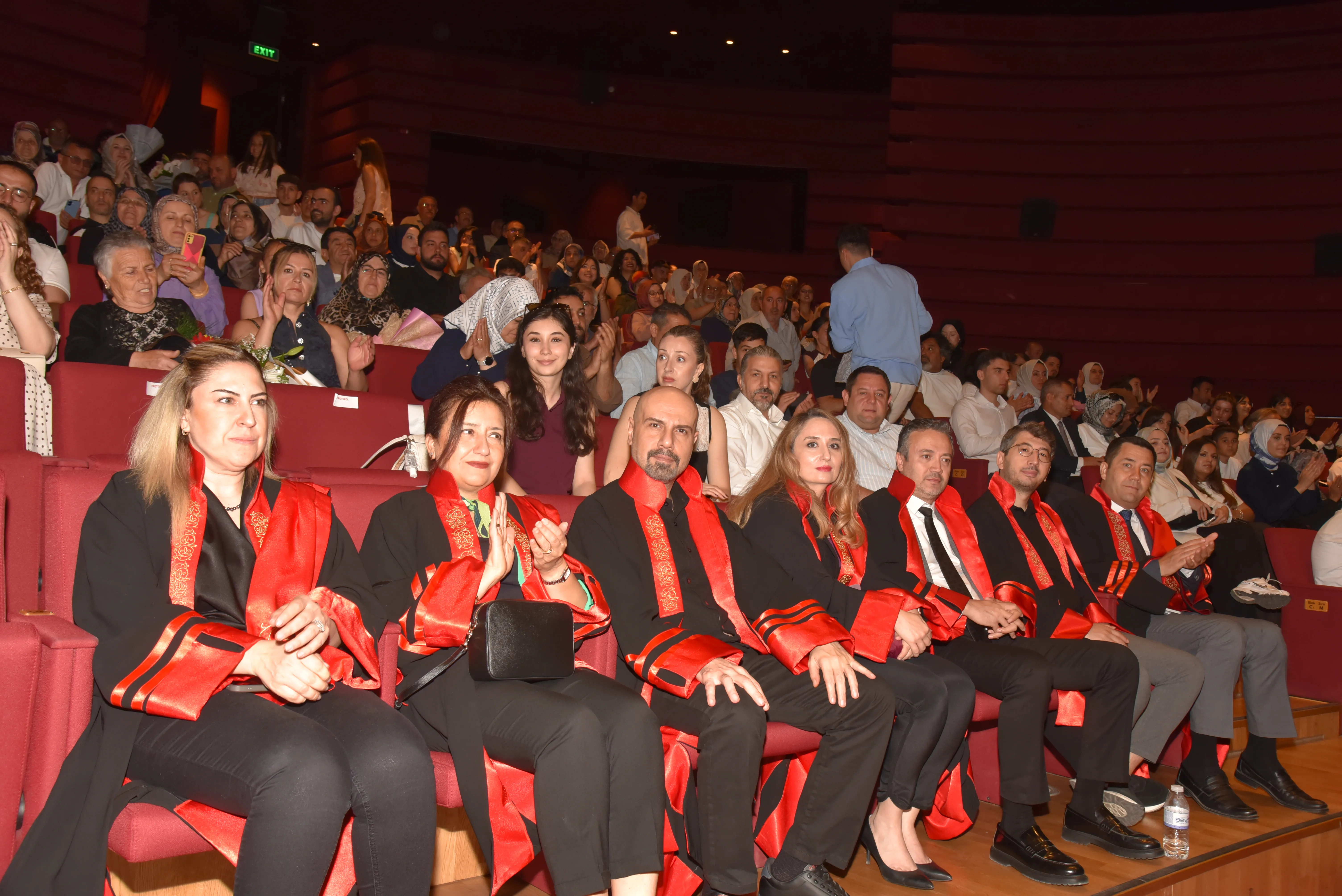 Fakültemiz 2025-2026 Eğitim-Öğretim Yılı Mezuniyet Töreni Yapıldı.