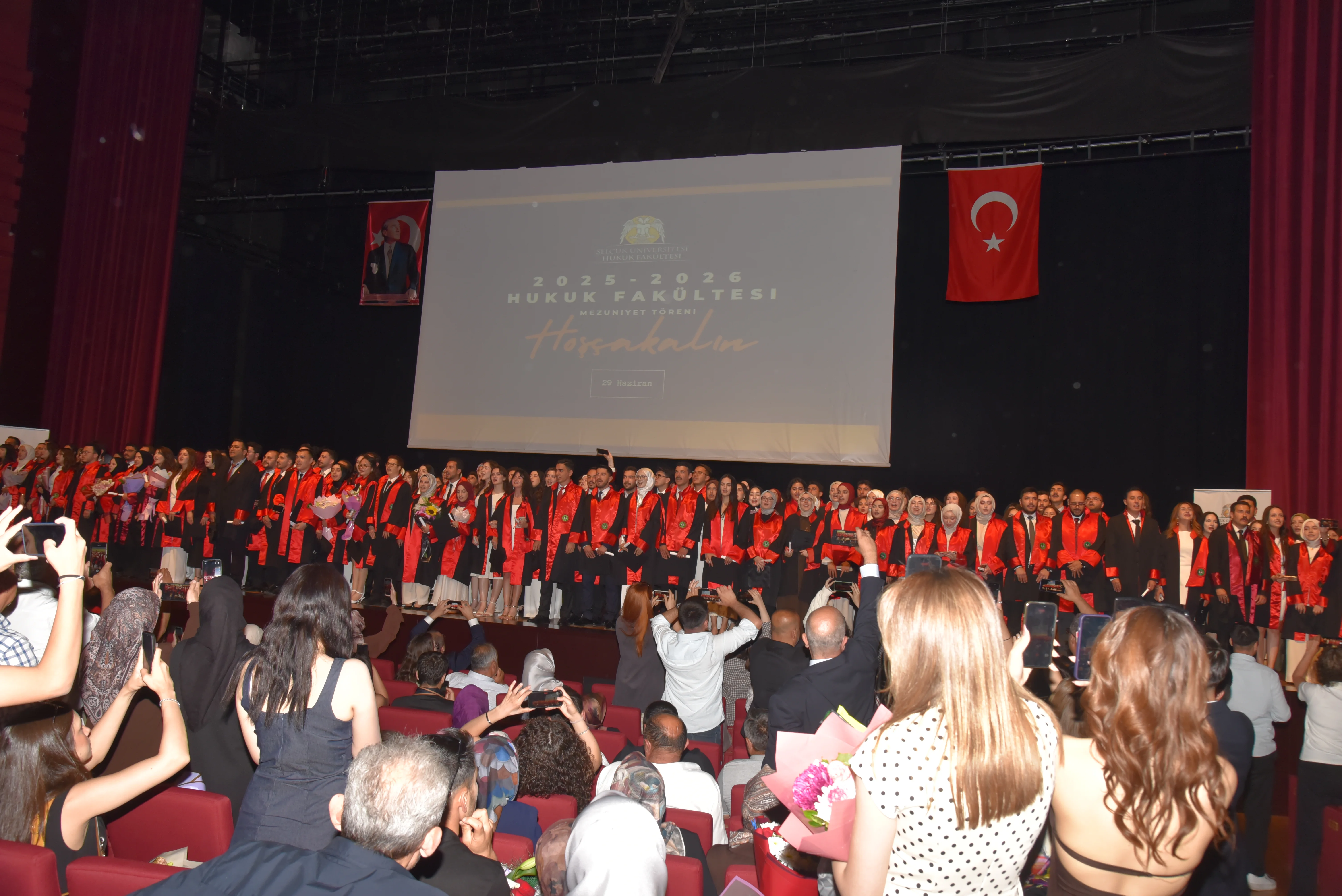 Fakültemiz 2025-2026 Eğitim-Öğretim Yılı Mezuniyet Töreni Yapıldı.