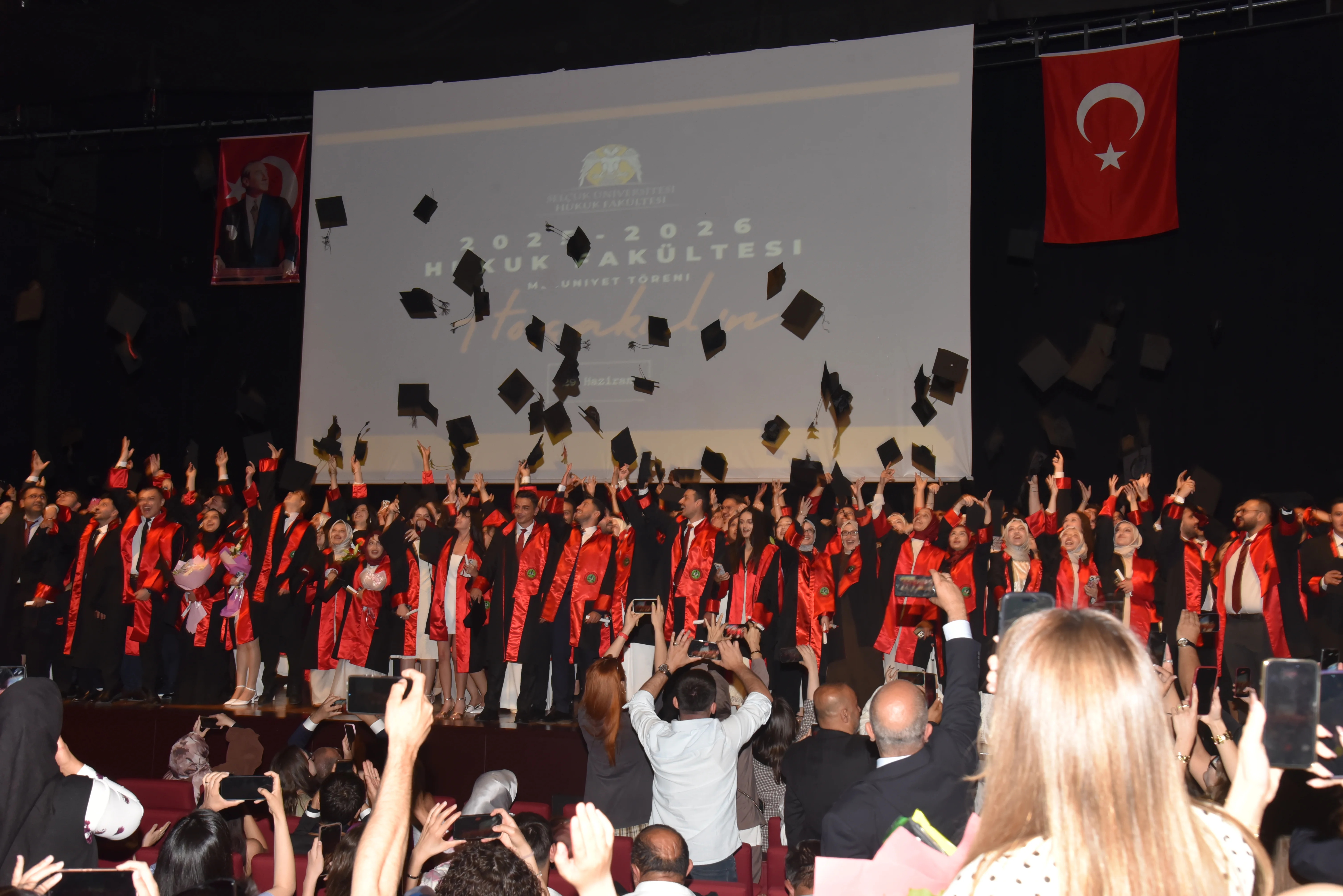 Fakültemiz 2025-2026 Eğitim-Öğretim Yılı Mezuniyet Töreni Yapıldı.