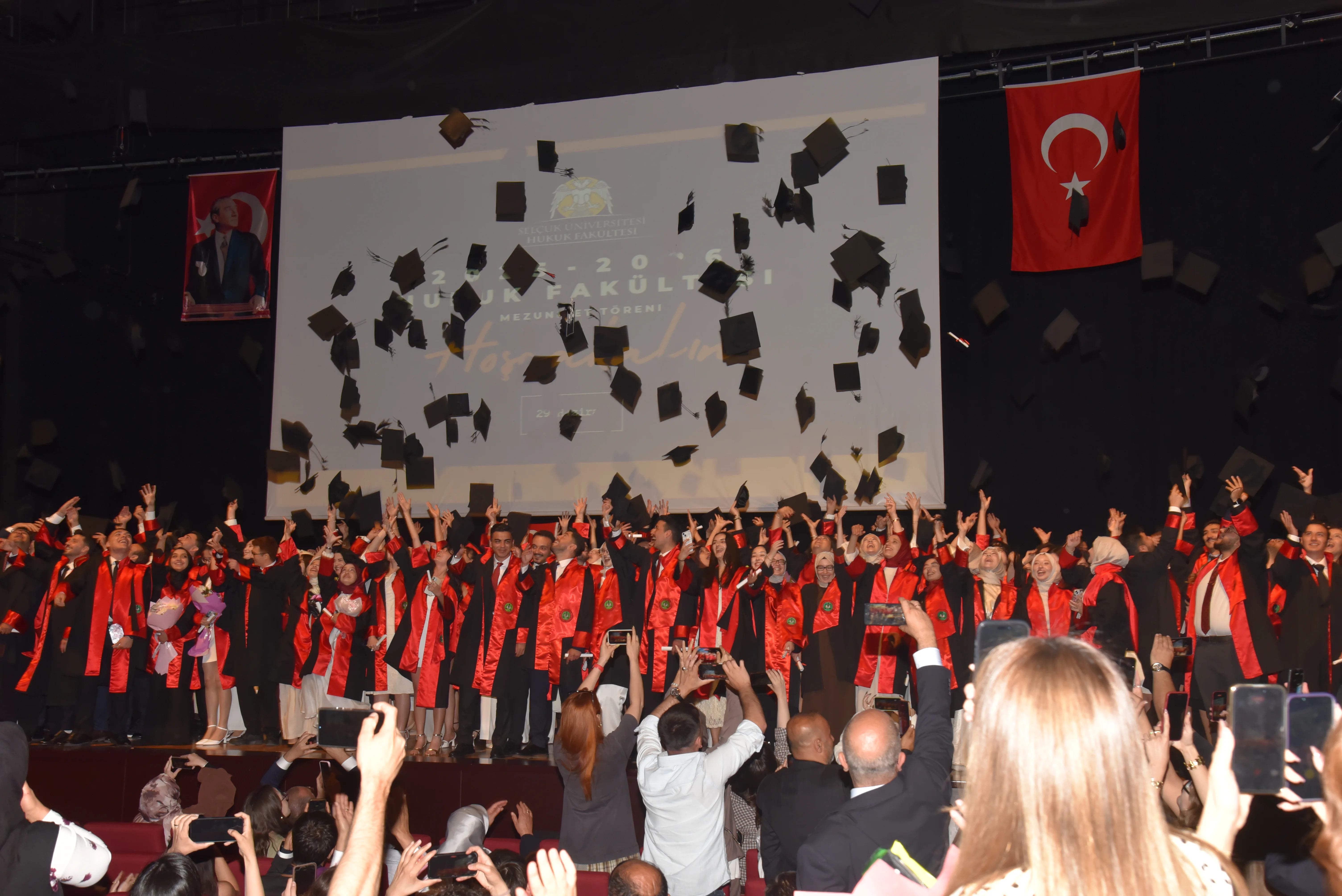 Fakültemiz 2025-2026 Eğitim-Öğretim Yılı Mezuniyet Töreni Yapıldı.
