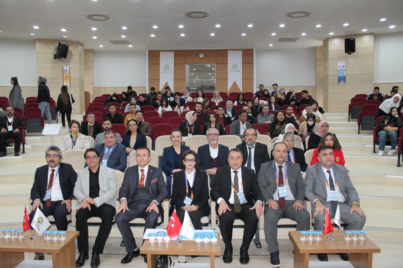 2. Uluslararası Maliye ve Finans Kongresi ve 6. Uluslararası Anadolu Bilimsel Araştırmalar Kongresi Yapıldı.