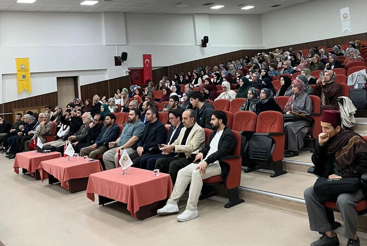 Filistin: Bitmeyen Kıyam" Konferansı Gerçekleşti