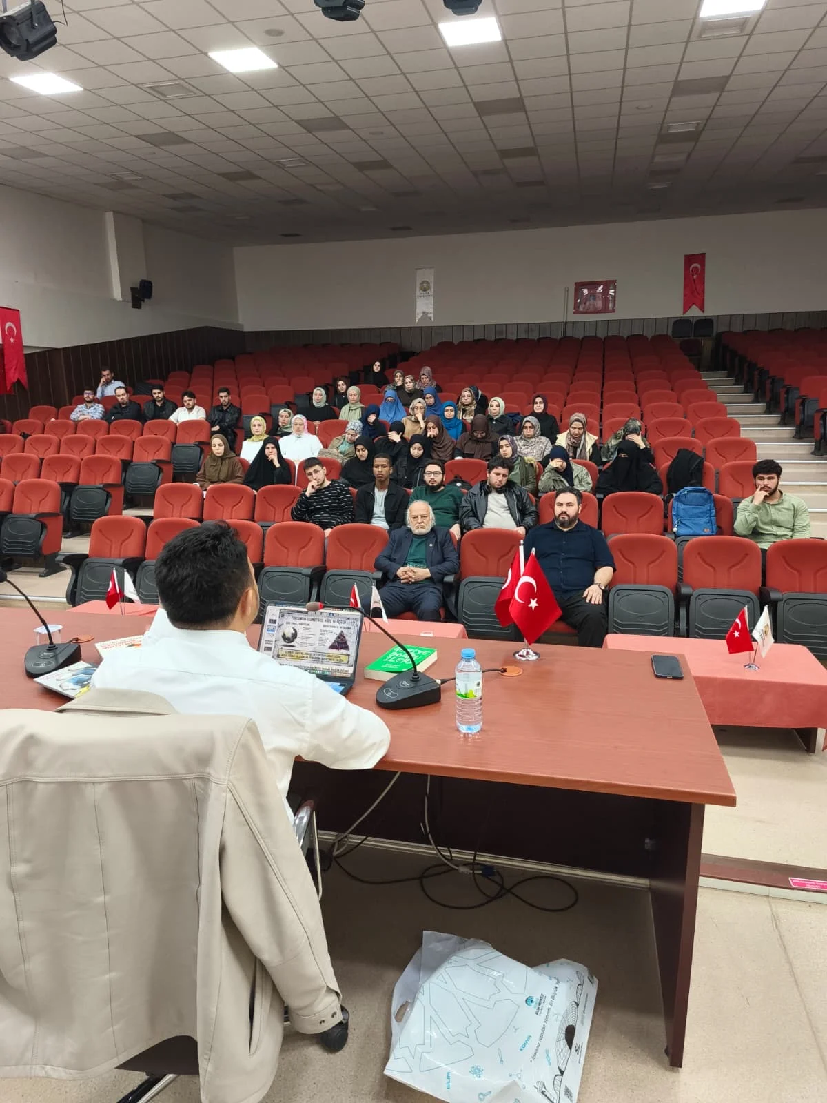“Konformizme Karşı Bir Kalem: Bülent Akyürek’in Fikri Mirası” Konferansı Gerçekleştirildi