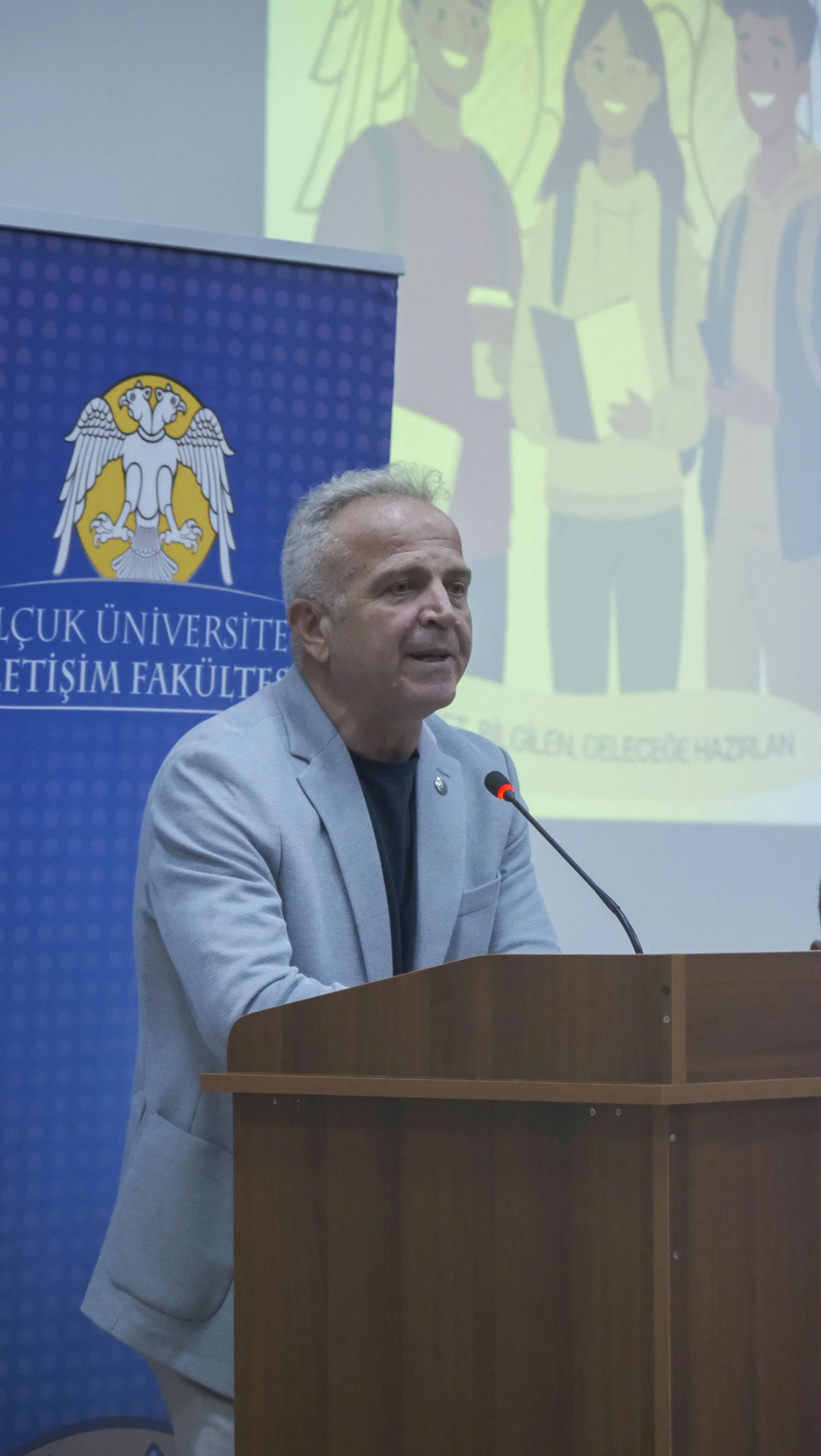 İletişim Fakültesi yeni öğrencilerini karşıladı