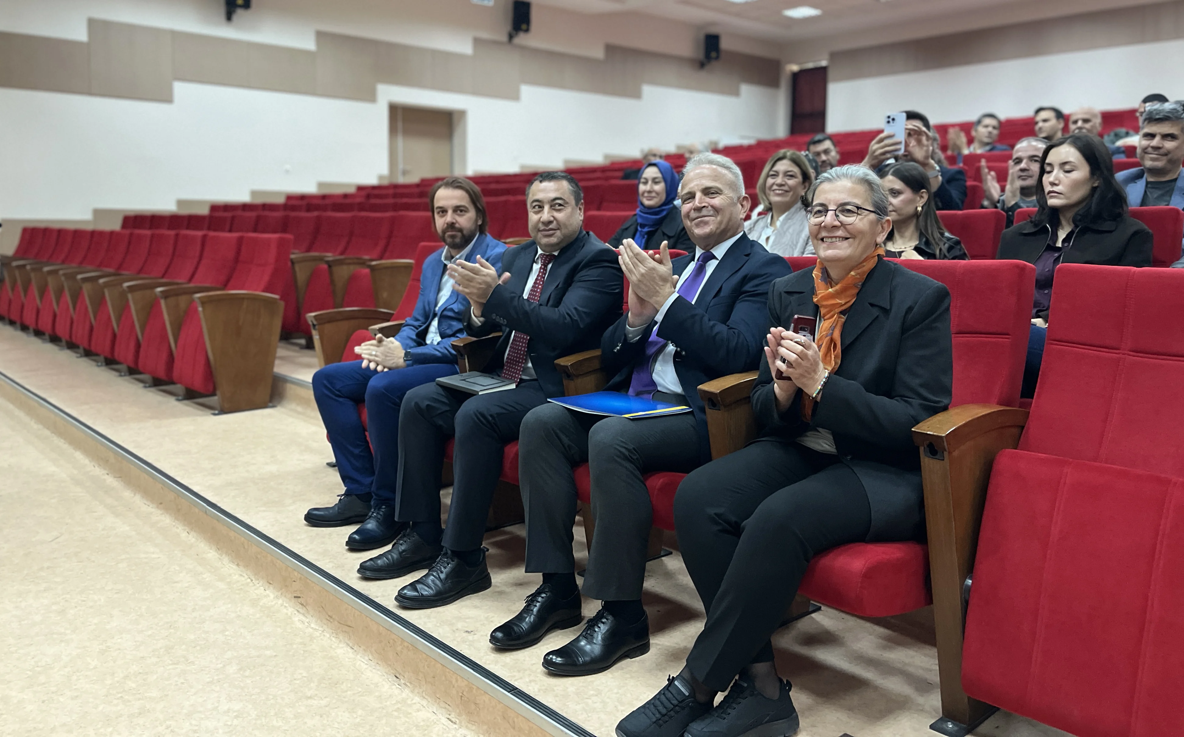 İletişim Fakültesinde 2026-2027 Eğitim-Öğretim Yılı hedefleri değerlendirildi