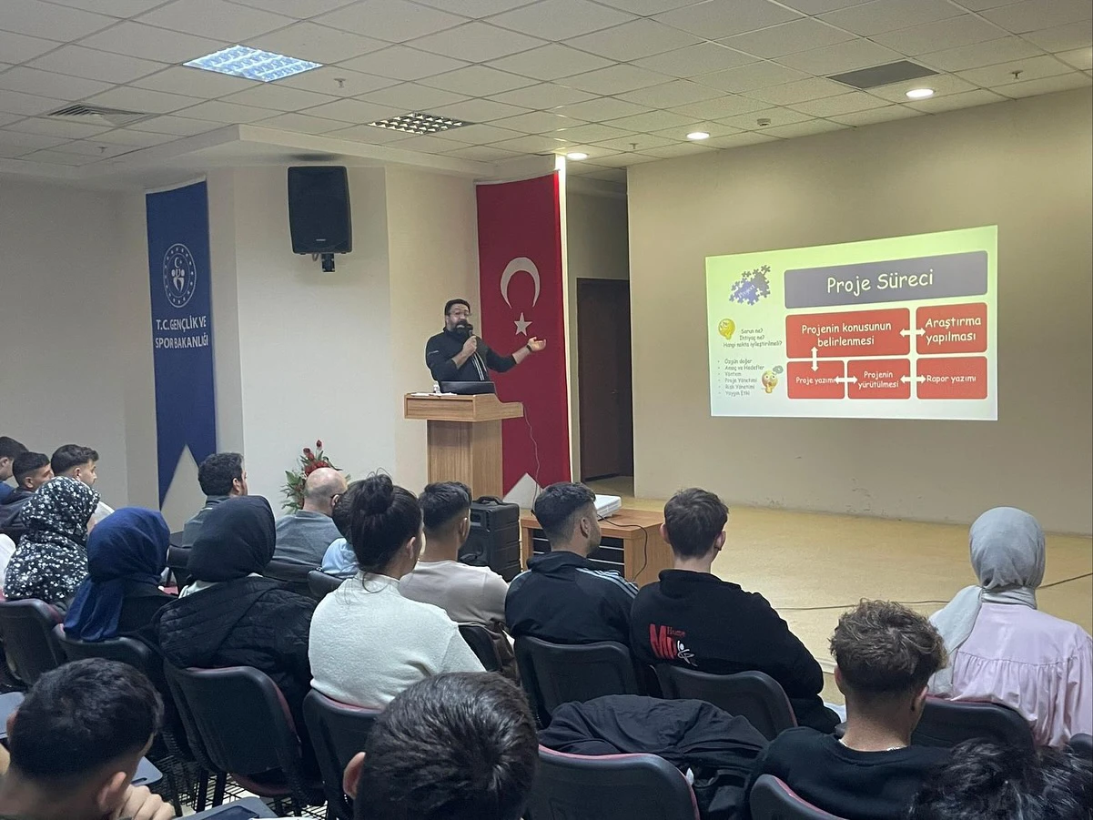 Ilgın Meslek Yüksekokulu’nda TÜBİTAK 2209 Proje Eğitimi