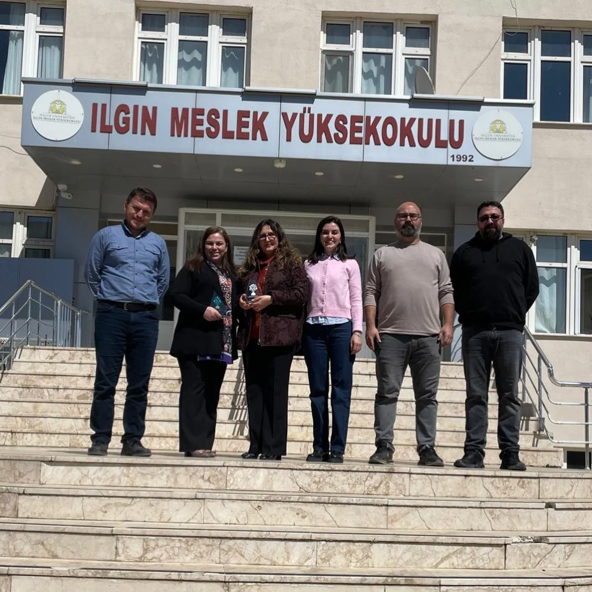 Dillerde Hürriyet, Yüreklerde Âkif