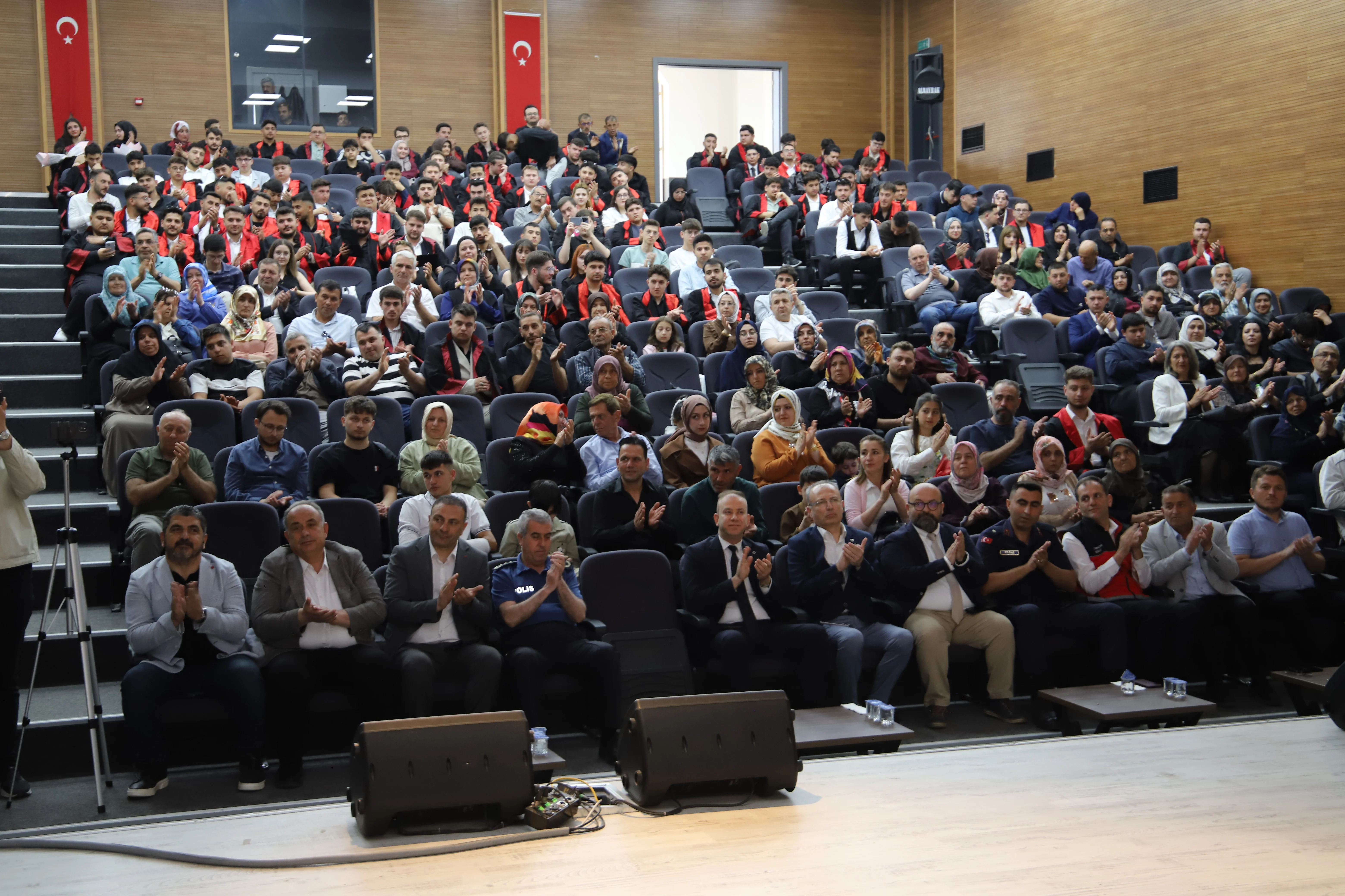 2025-2026 Akademik Yılı Mezuniyet Töreni