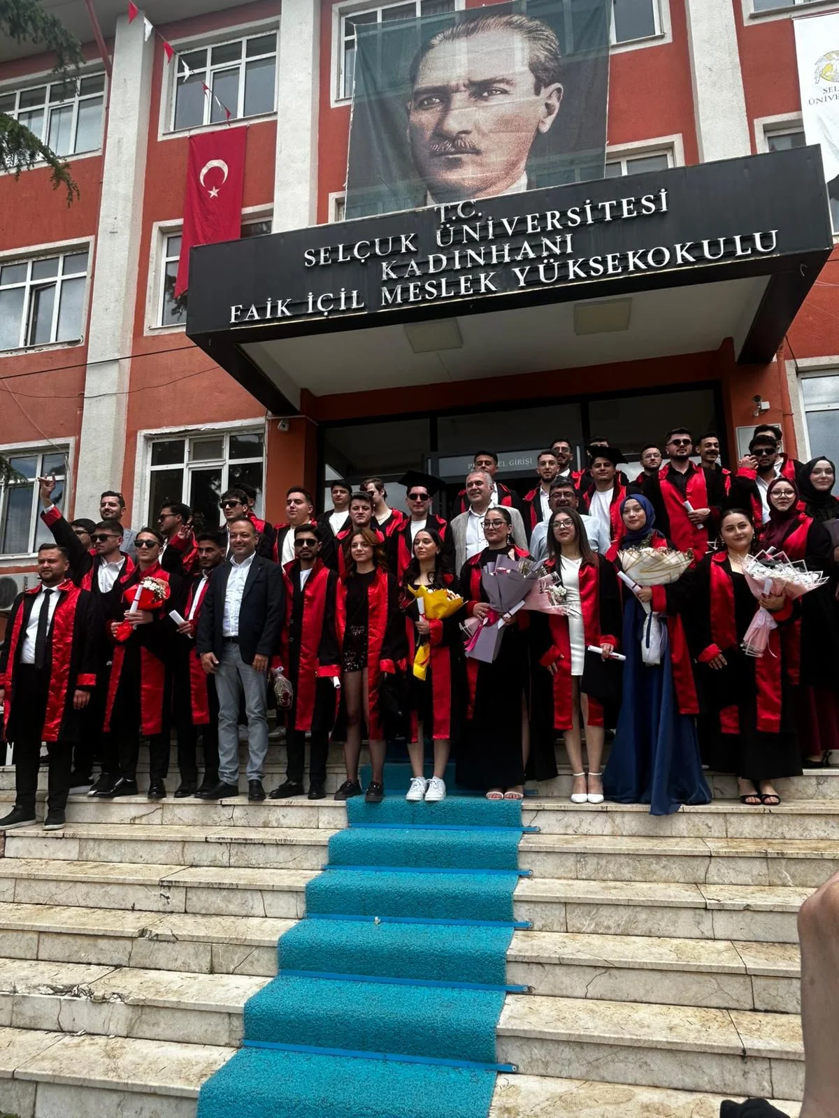 Okulumuzda Mezuniyet Coşkusu